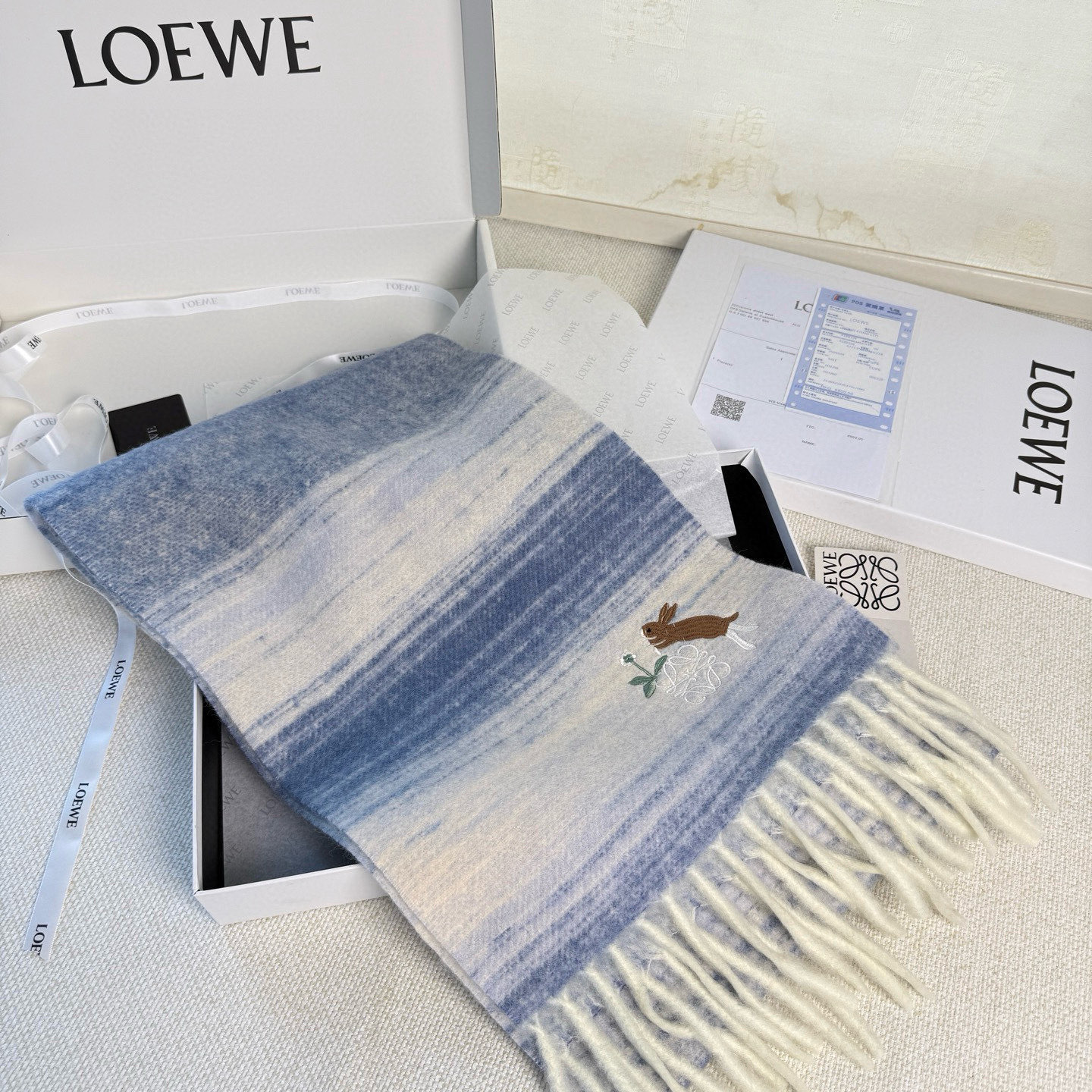 🆕 【▪Loewe · 罗意威难得一见的温柔配色，低调又不失优雅❗】重点推荐❗ 超级高级的彩虹配色🌈，每