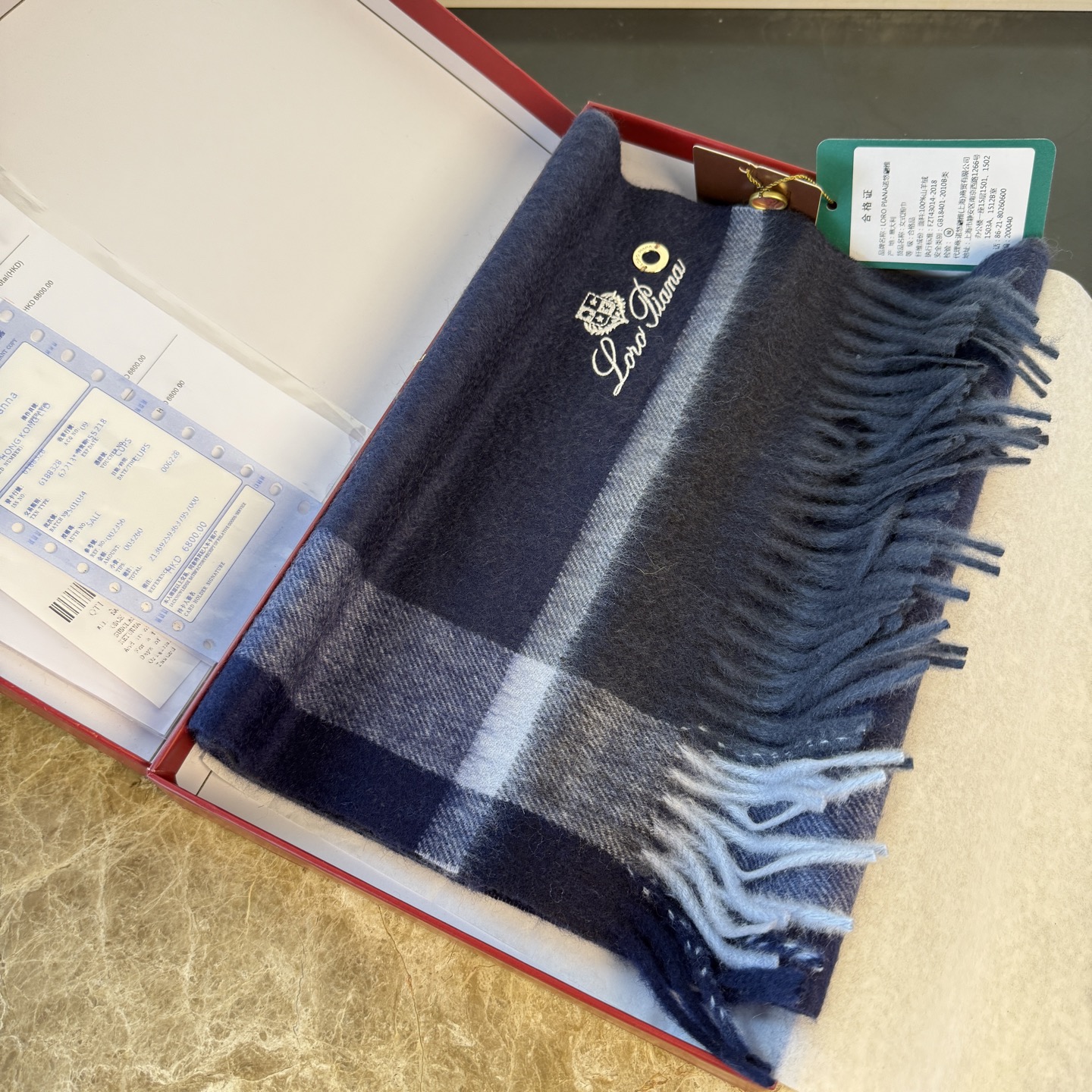 🆕Loro Piana · 诺悠翩雅秋冬新品❗️【极品山羊绒水波纹格纹围巾】送人自留都太高大上了😍重磅上