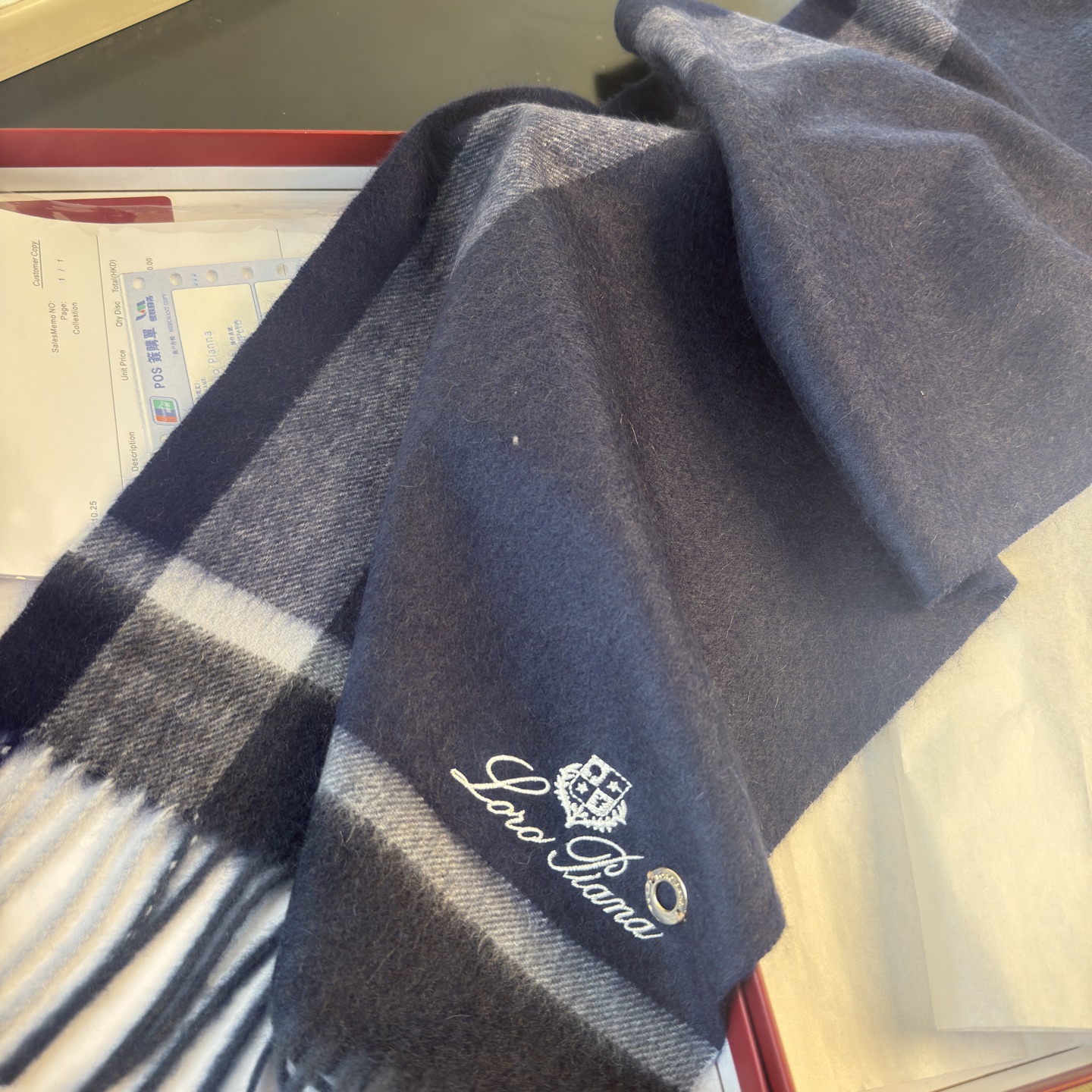 🆕Loro Piana · 诺悠翩雅秋冬新品❗️【极品山羊绒水波纹格纹围巾】送人自留都太高大上了😍重磅上