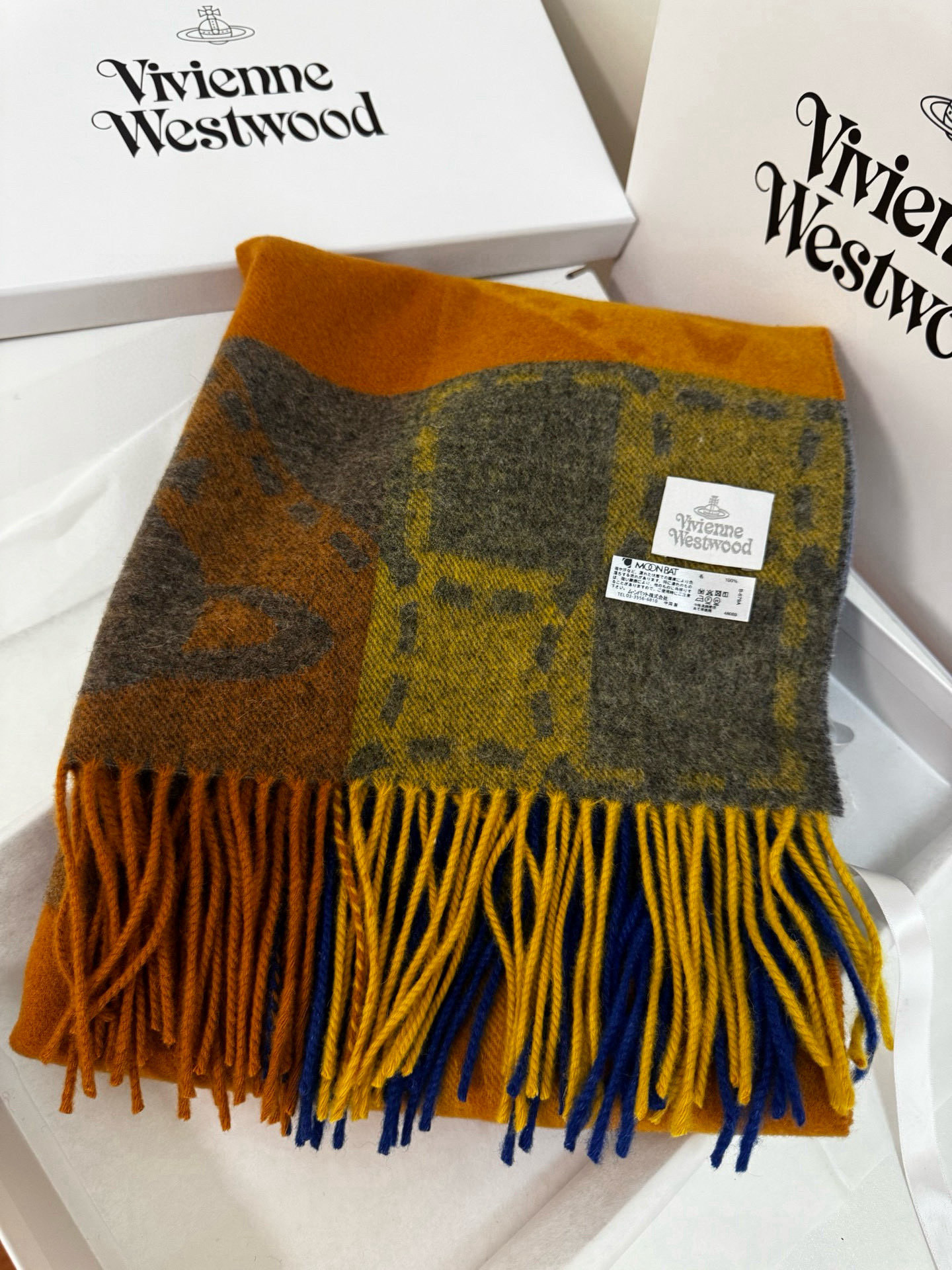 🆕𝐢𝐯𝐢𝐞𝐧𝐧𝐞 𝐖𝐞𝐬𝐭𝐰𝐨𝐨𝐝🪐✨大土星新款围巾 vivienne westwood西太后土星 英国