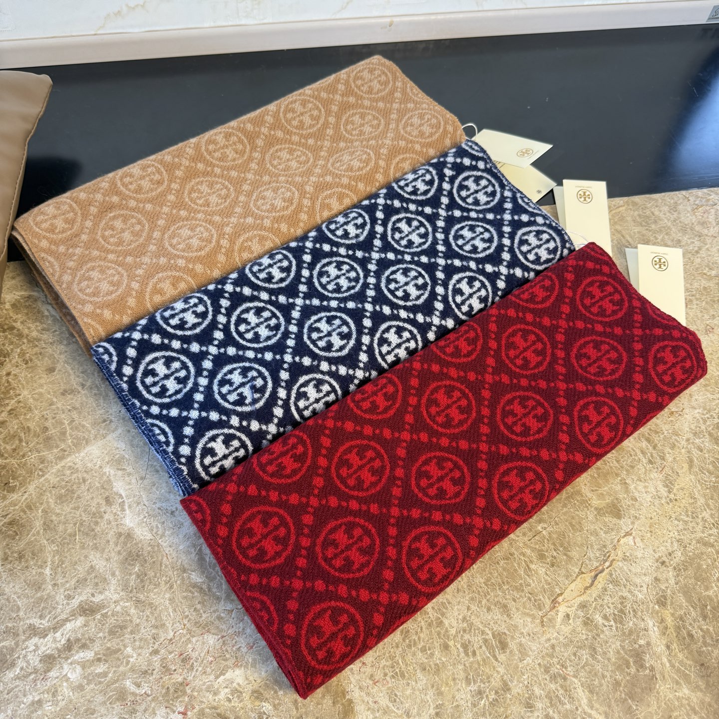 🆕【TORY BURCH · 托里伯奇】专柜同步上新❗️很幸运拿到這个品牌的东西，真的不多见，很少在国內