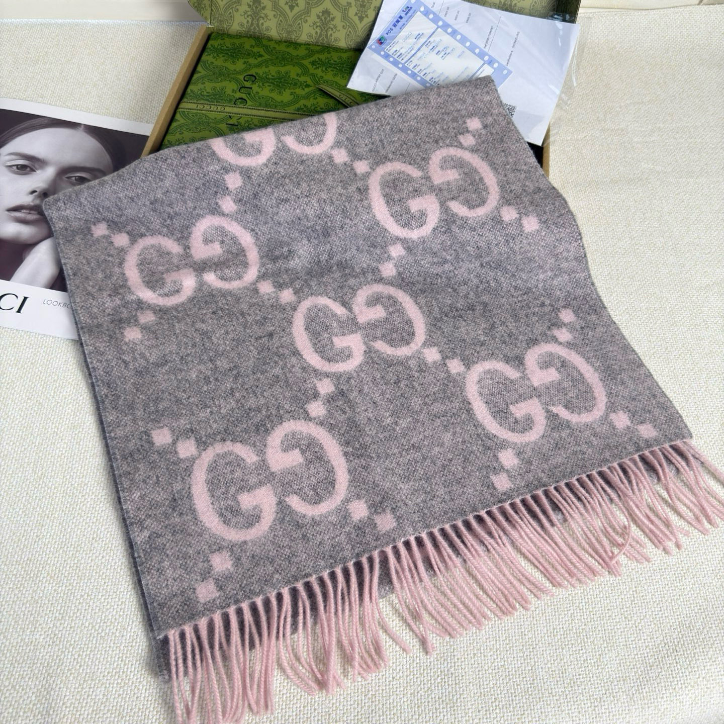 🆕Gucci大G双面羊绒围巾 Size：45*200cm 100%羊绒G家难得纯羊绒出品！超洋气大G提花