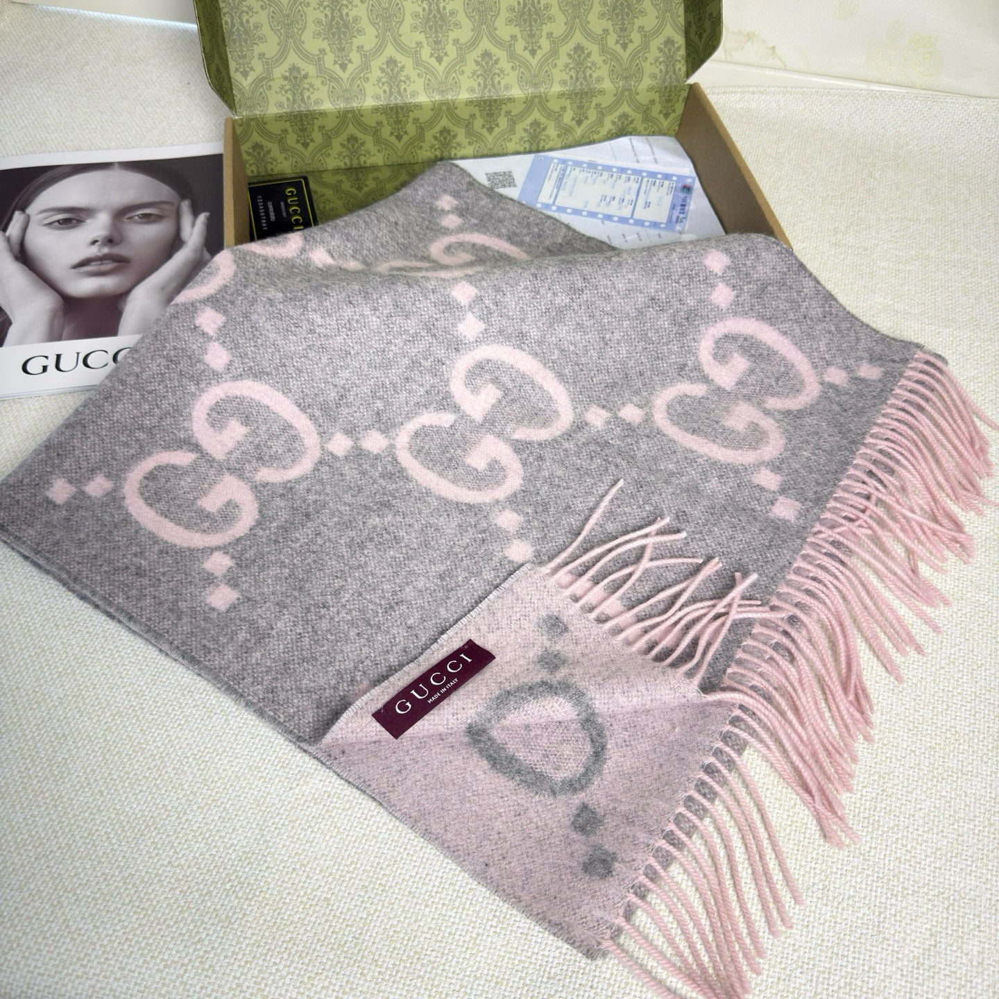 🆕Gucci大G双面羊绒围巾 Size：45*200cm 100%羊绒G家难得纯羊绒出品！超洋气大G提花