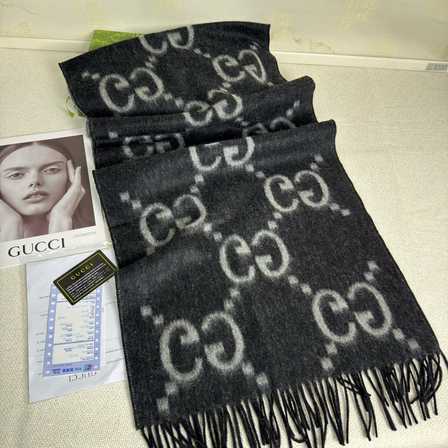 🆕Gucci大G双面羊绒围巾 Size：45*200cm 100%羊绒G家难得纯羊绒出品！超洋气大G提花