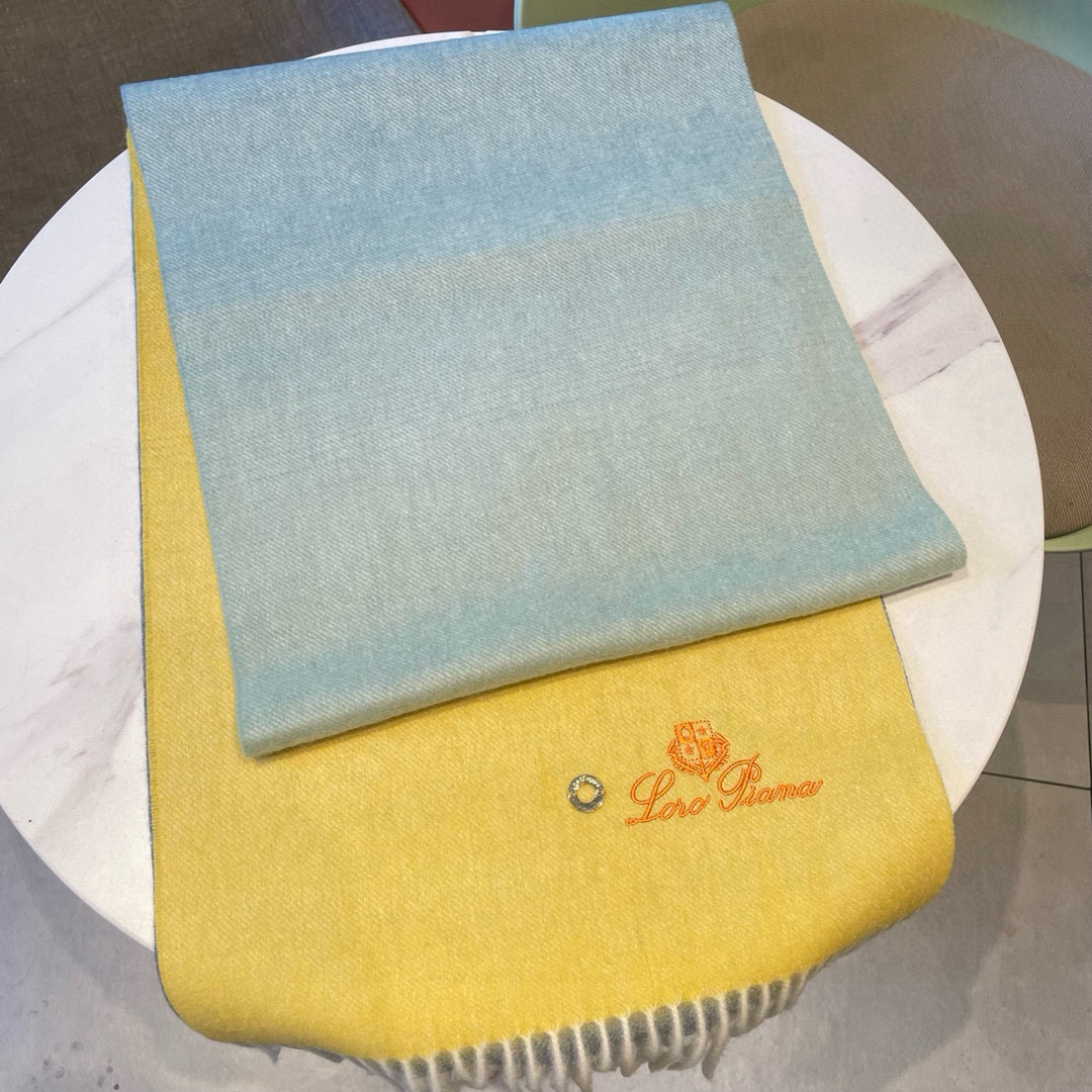🆕Loro Piana · 诺悠翩雅❗️【贸易公司尾单，极品山羊绒围巾披肩】送人自留都太高大上了😍重磅上
