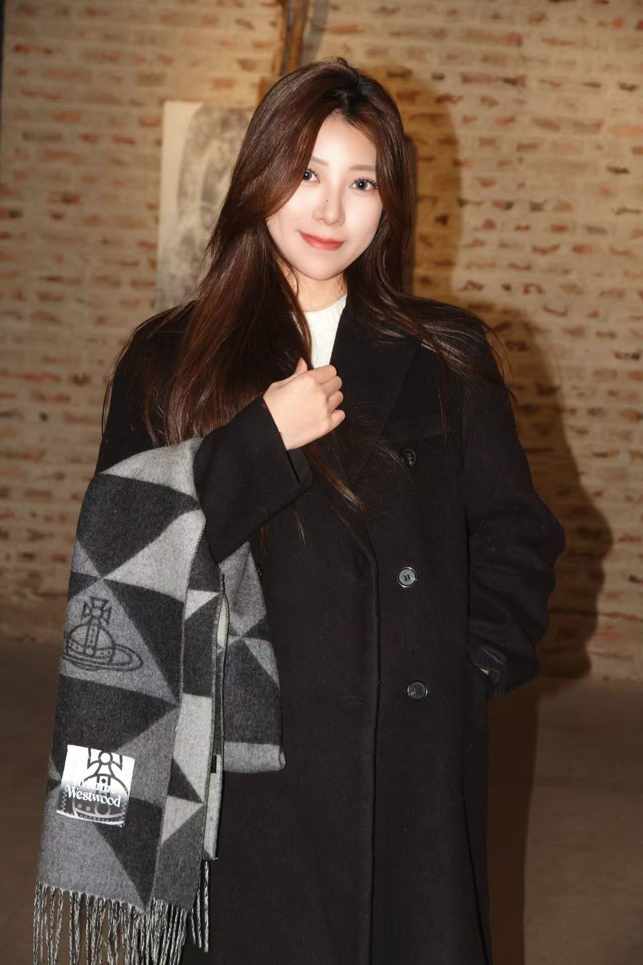 🆕𝐕𝐢𝐯𝐢𝐞𝐧𝐧𝐞 𝐖𝐞𝐬𝐭𝐰𝐨𝐨𝐝🪐顶级品质英国朋克教母“西太后”最爱的土星❗❗从精神上，Vivenn