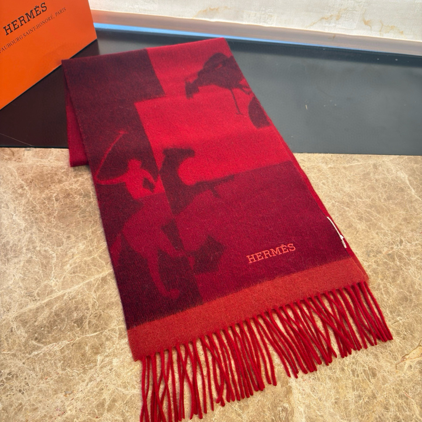 🆕 【▪Hermes · 爱马仕提花围巾，精致的温柔配色，超级迷恋❗️气质低调恬静又不失优雅❗️】重点推