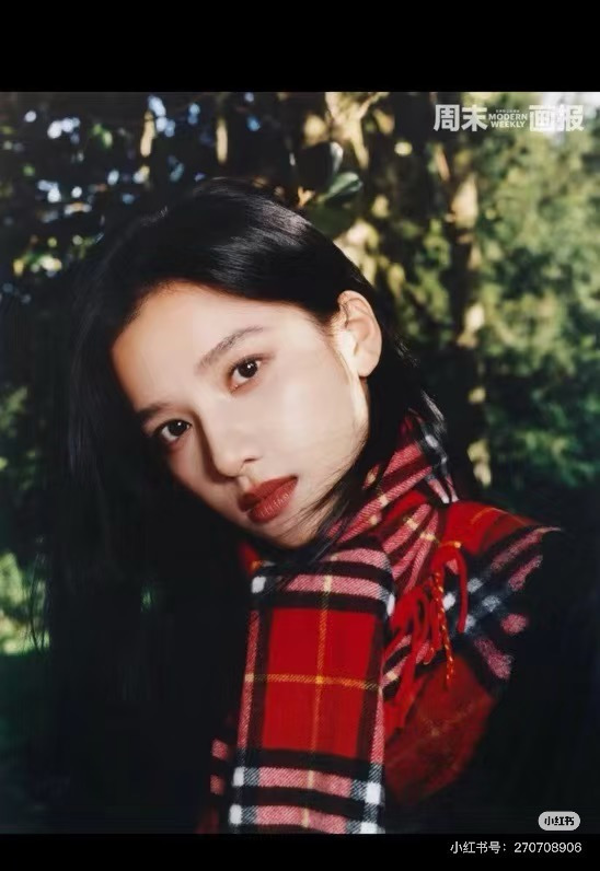 🆕【Burberry圣诞款羊绒带芯片版本】金婧张婧仪周洁琼同款围巾新年福利苏格兰大红格围巾，走英国的单，