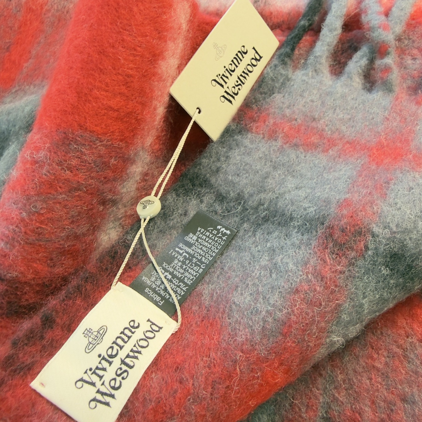 🆕𝐕𝐢𝐯𝐢𝐞𝐧𝐧𝐞 𝐖𝐞𝐬𝐭𝐰𝐨𝐨𝐝🪐✨经典大土星马海毛围巾 vivienne westwood西太后土