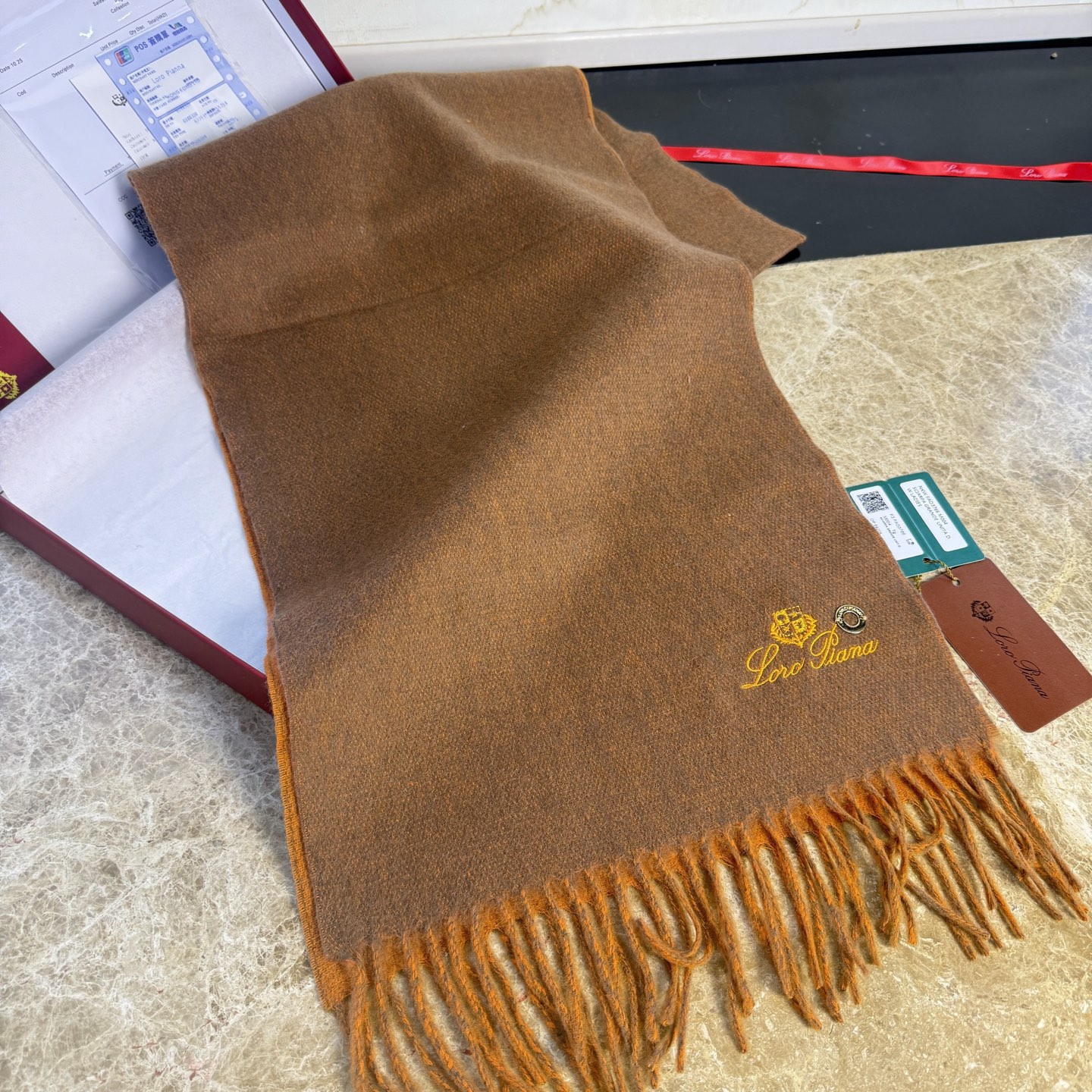 🆕Loro Piana · 诺悠翩雅【贸易公司尾单，极品双面山羊绒围巾披肩】送人自留都太高大上了😍重磅上