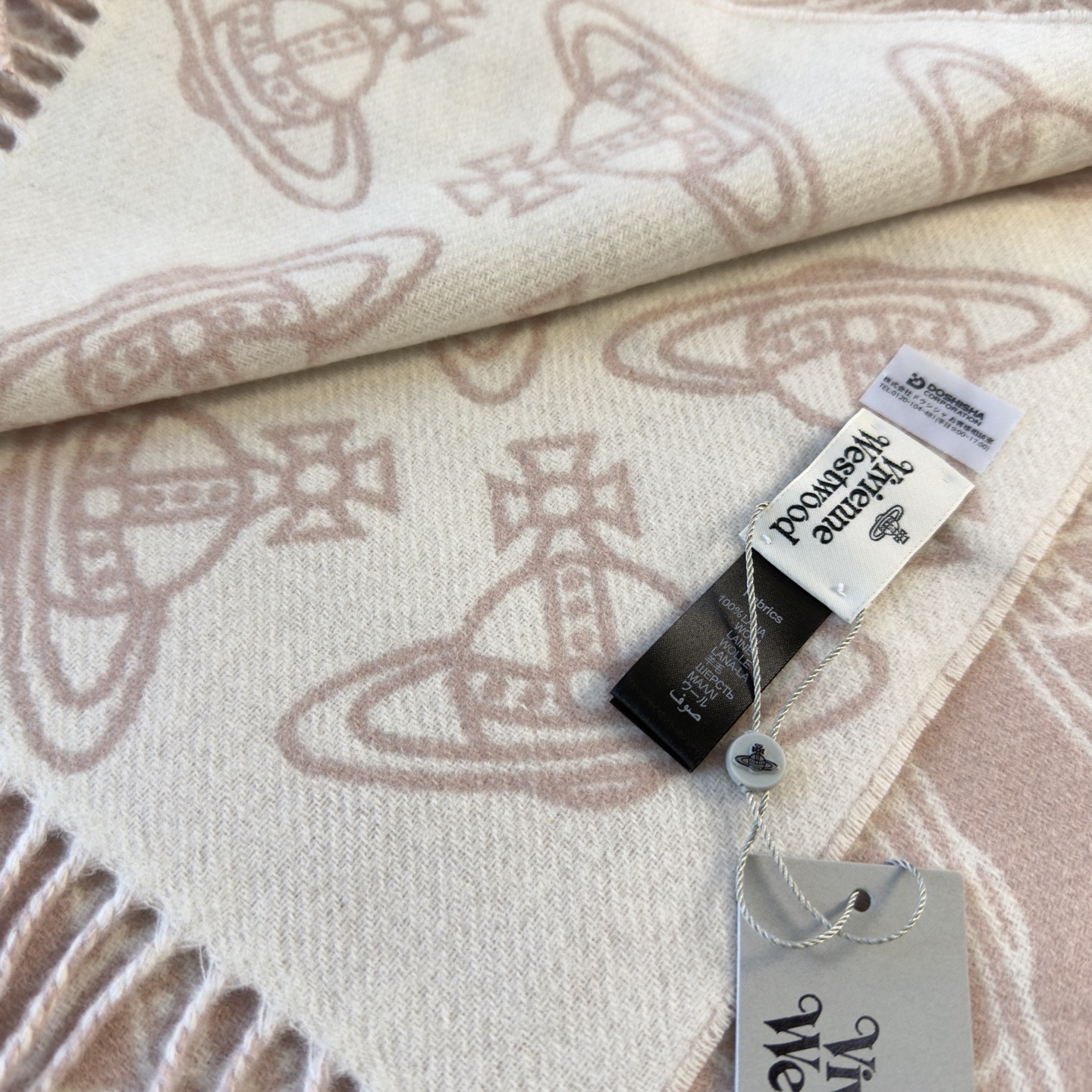 🆕𝐕𝐢𝐯𝐢𝐞𝐧𝐧𝐞 𝐖𝐞𝐬𝐭𝐰𝐨𝐨𝐝🪐✨大土星新款围巾 vivienne westwood西太后土星 英