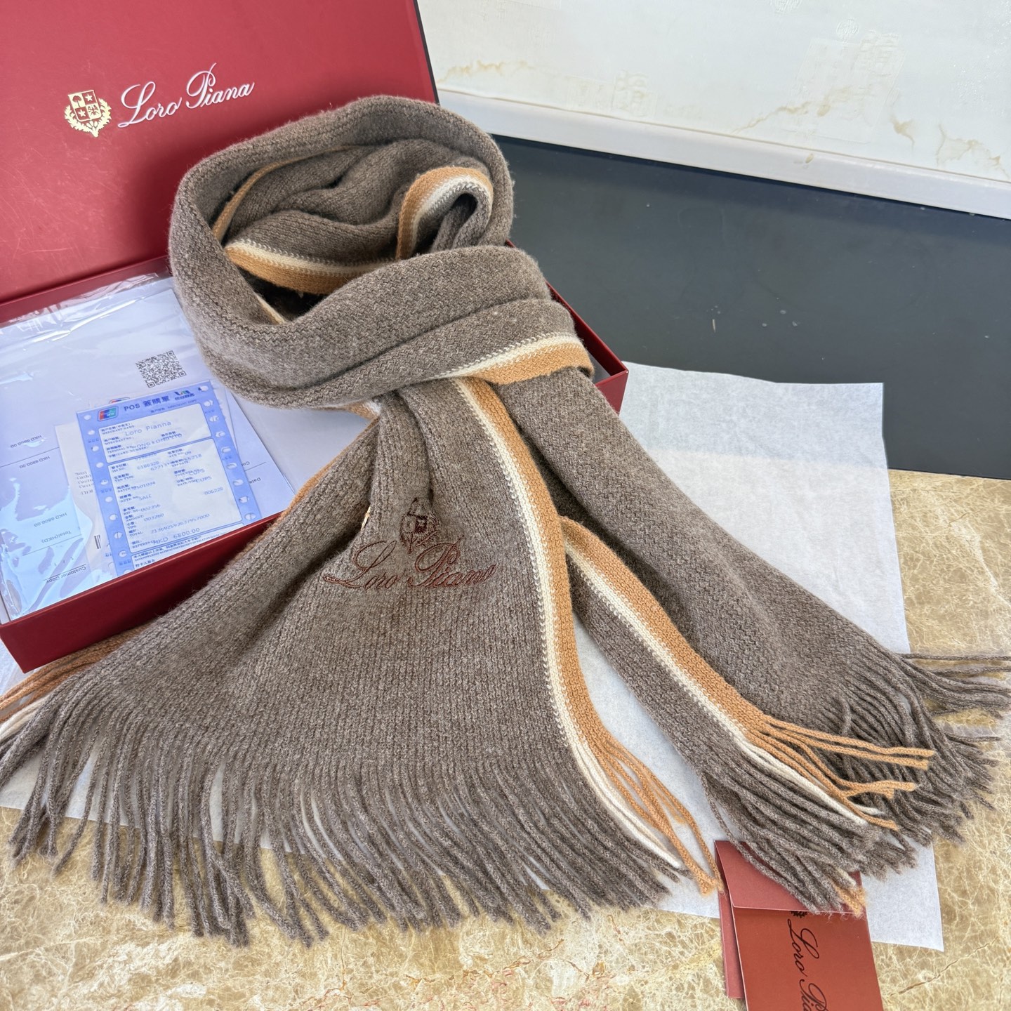 🆕Loro Piana · 诺悠翩雅秋冬新品羊绒针织围巾！出口尾单，客供顶级纱线！这款织法比较难，又很费