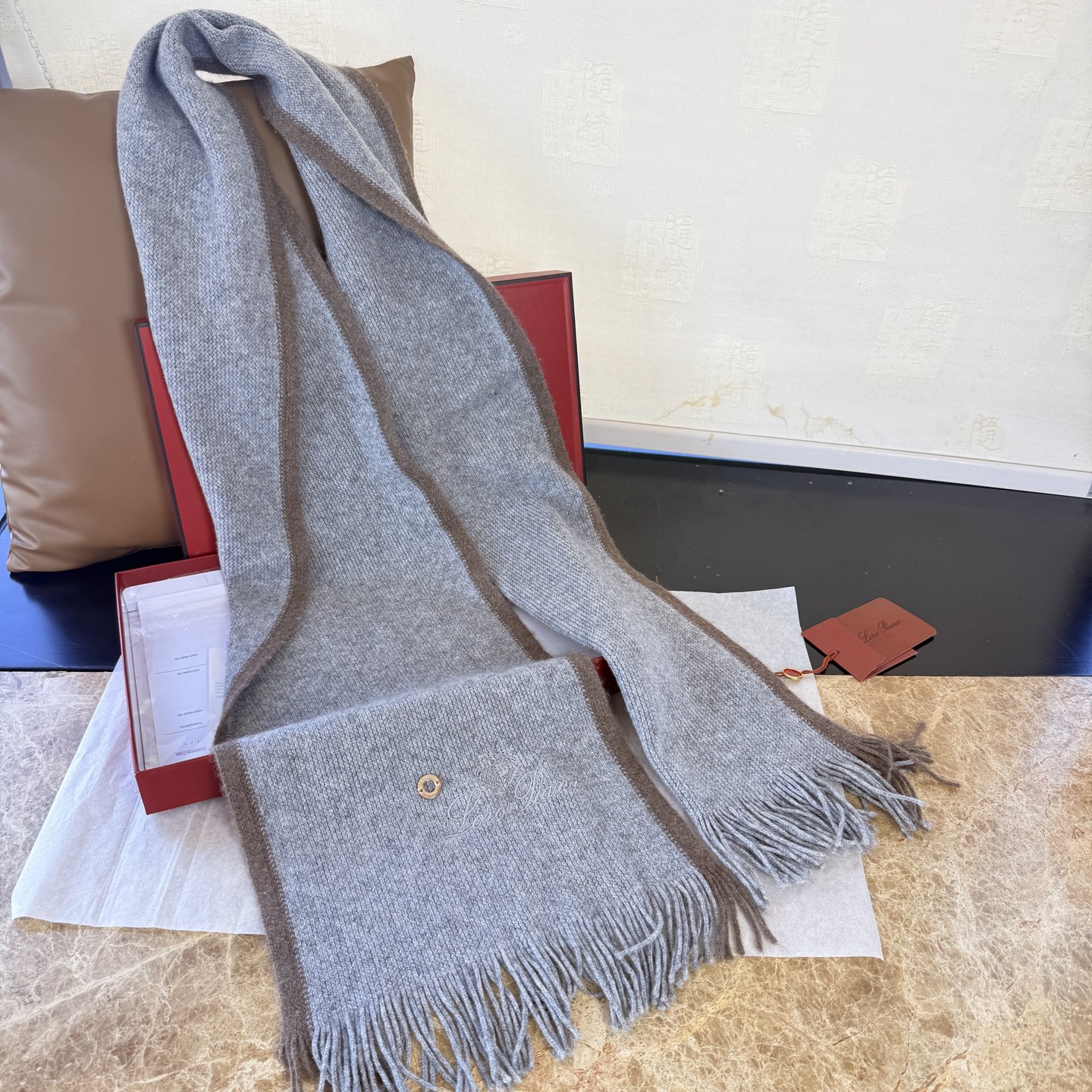 🆕Loro Piana · 诺悠翩雅秋冬新品羊绒针织围巾！出口尾单，客供顶级纱线！这款织法比较难，又很费