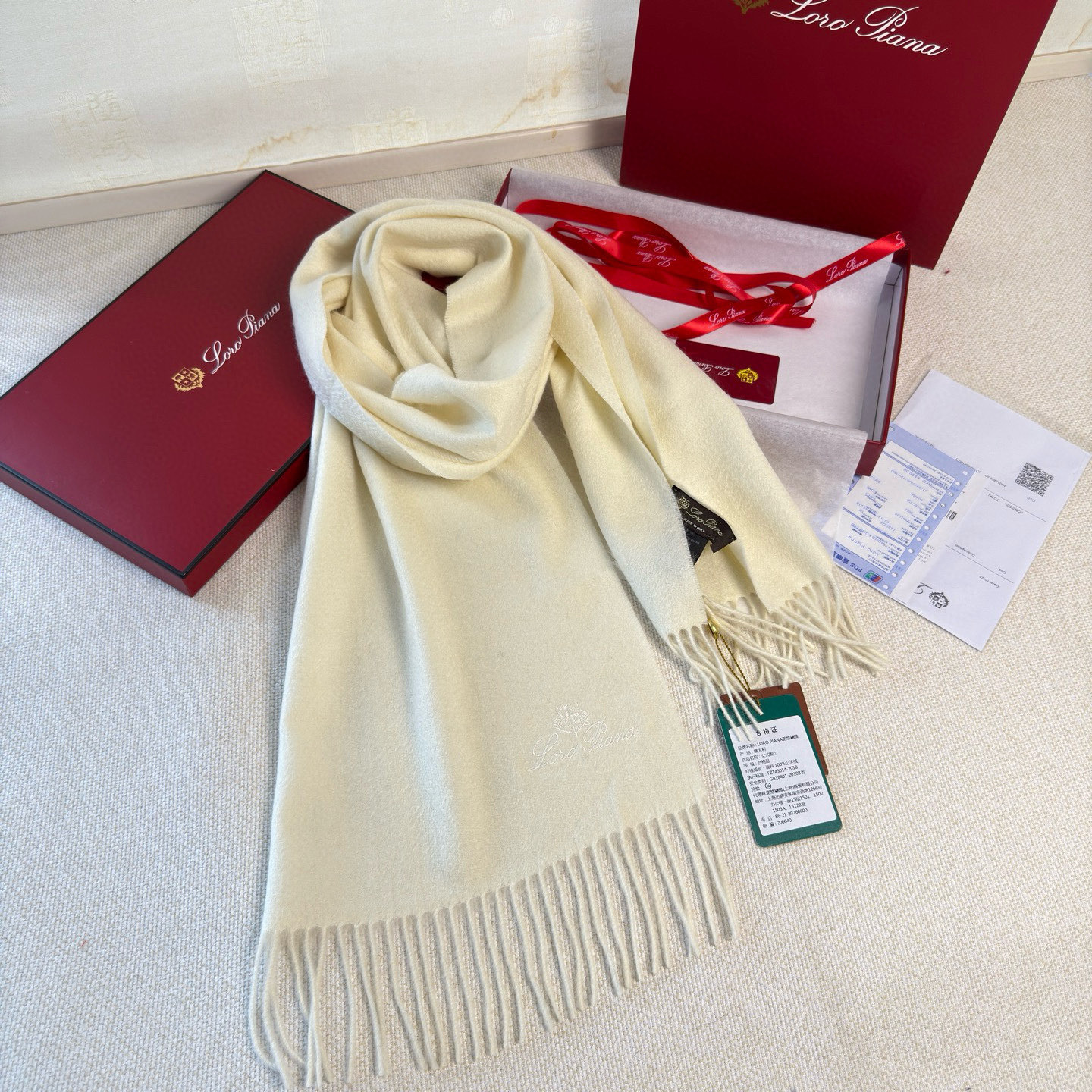 🆕Loro Piana · 诺悠翩雅秋冬新品❗️超级夯货 重磅来袭❗️【极品山羊绒小围巾】送人自留都太高