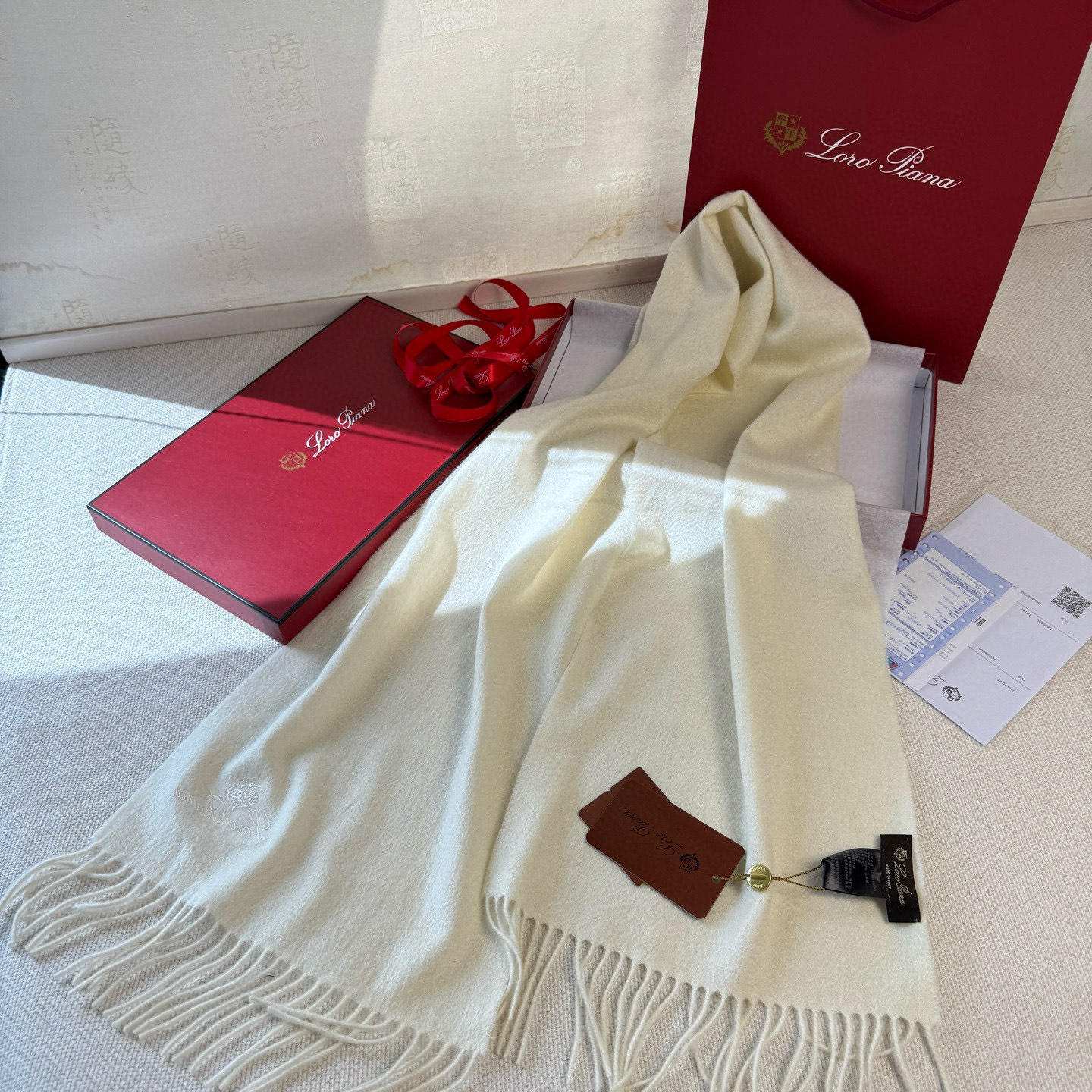 🆕Loro Piana · 诺悠翩雅秋冬新品❗️超级夯货 重磅来袭❗️【极品山羊绒小围巾】送人自留都太高