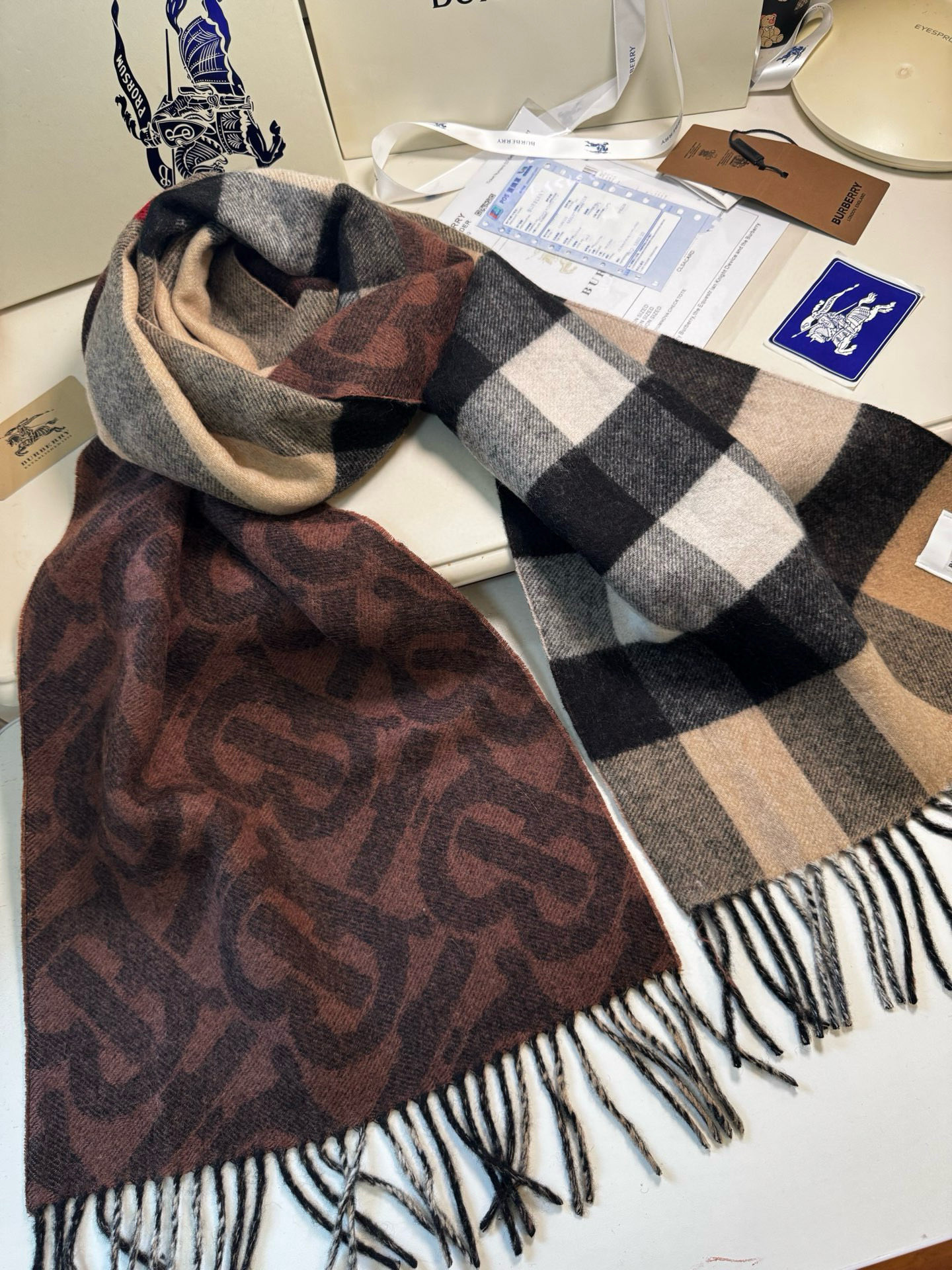 🆕❗️高版合股纱 · 法国的外贸订单 ❗️Bur经典款TB典藏款系列❗️提花精纺羊绒围巾，产自苏格兰工坊