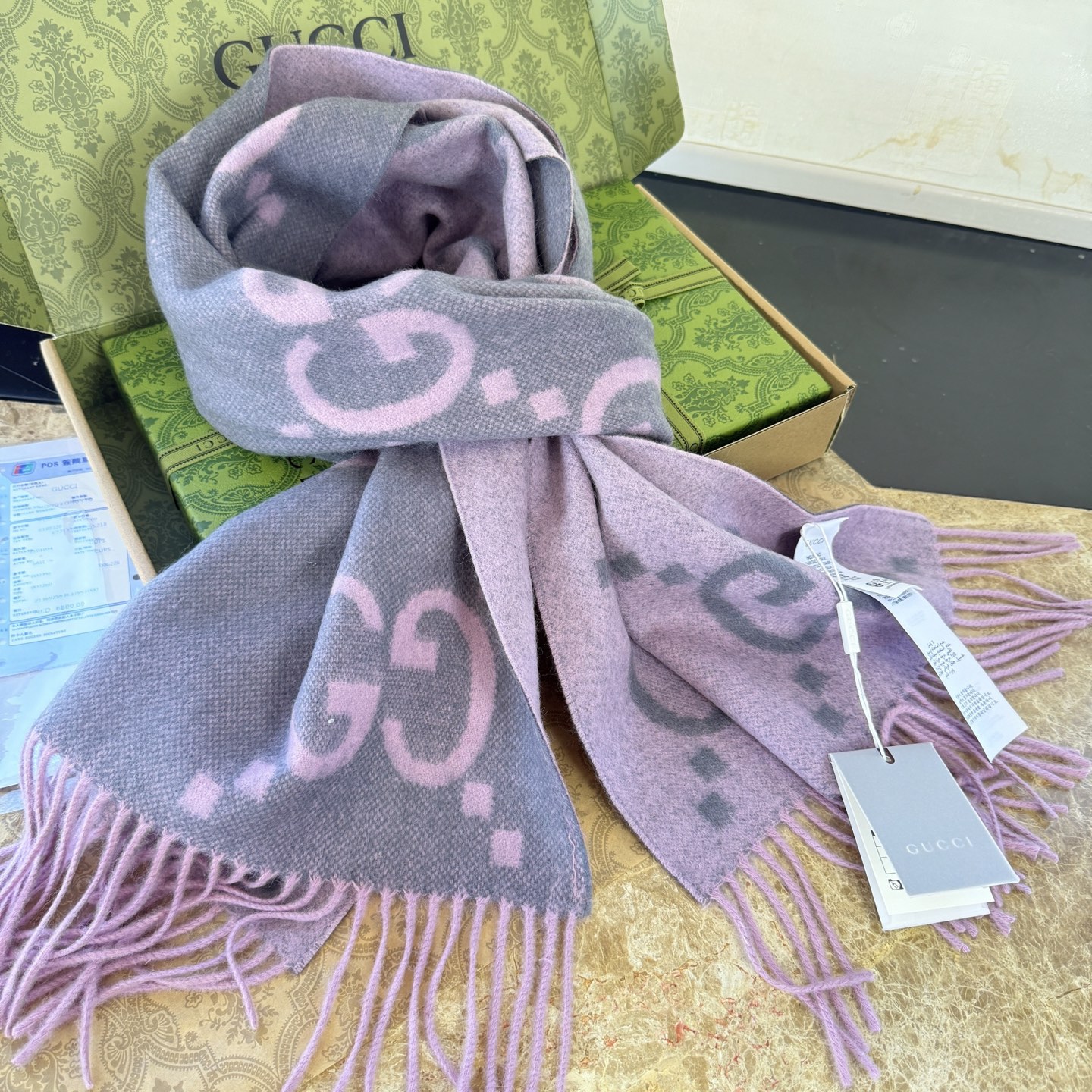 🆕Gucci大G双面羊绒围巾 Size：45*200cm 100%羊绒G家难得纯羊绒出品！超洋气大G提花