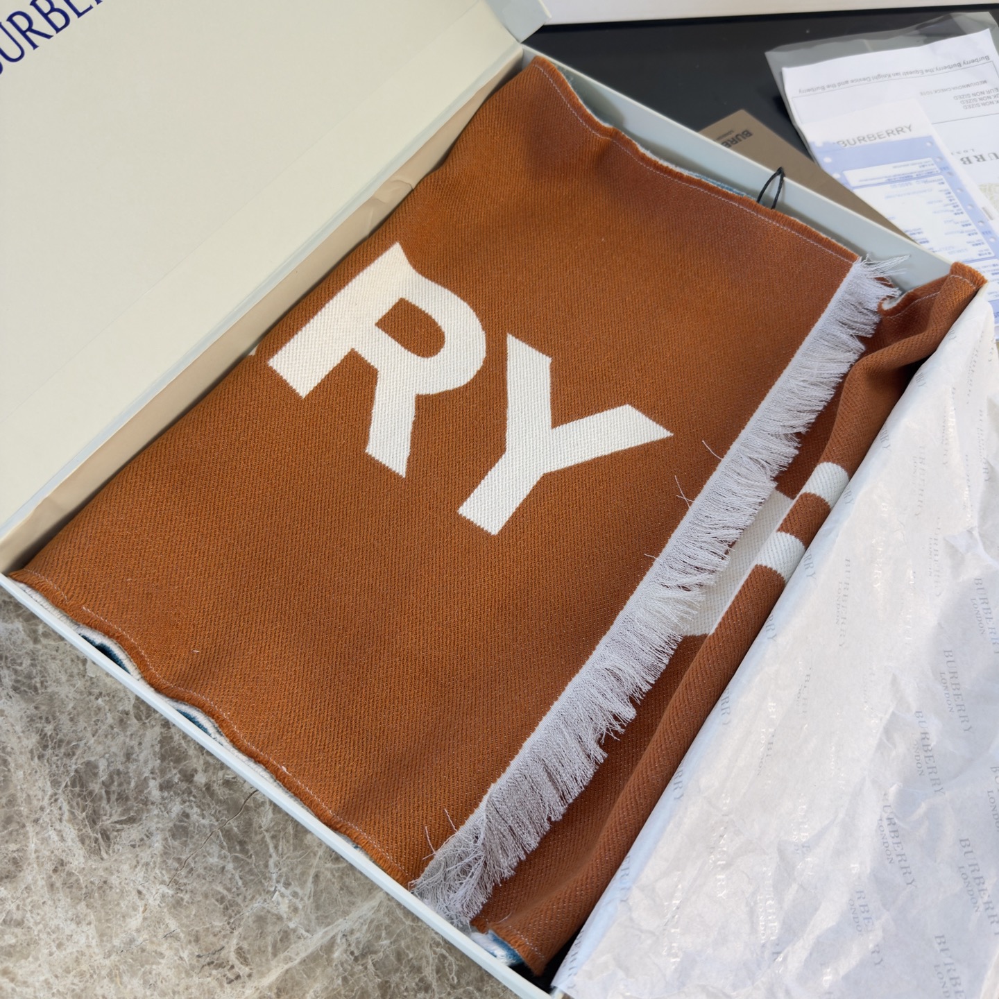 🆕Bur难得尾单，Qc盯了一个月才拿出来的重磅极品好货，国内专柜没上的款，牛气满满TB系列限量款❗️双面