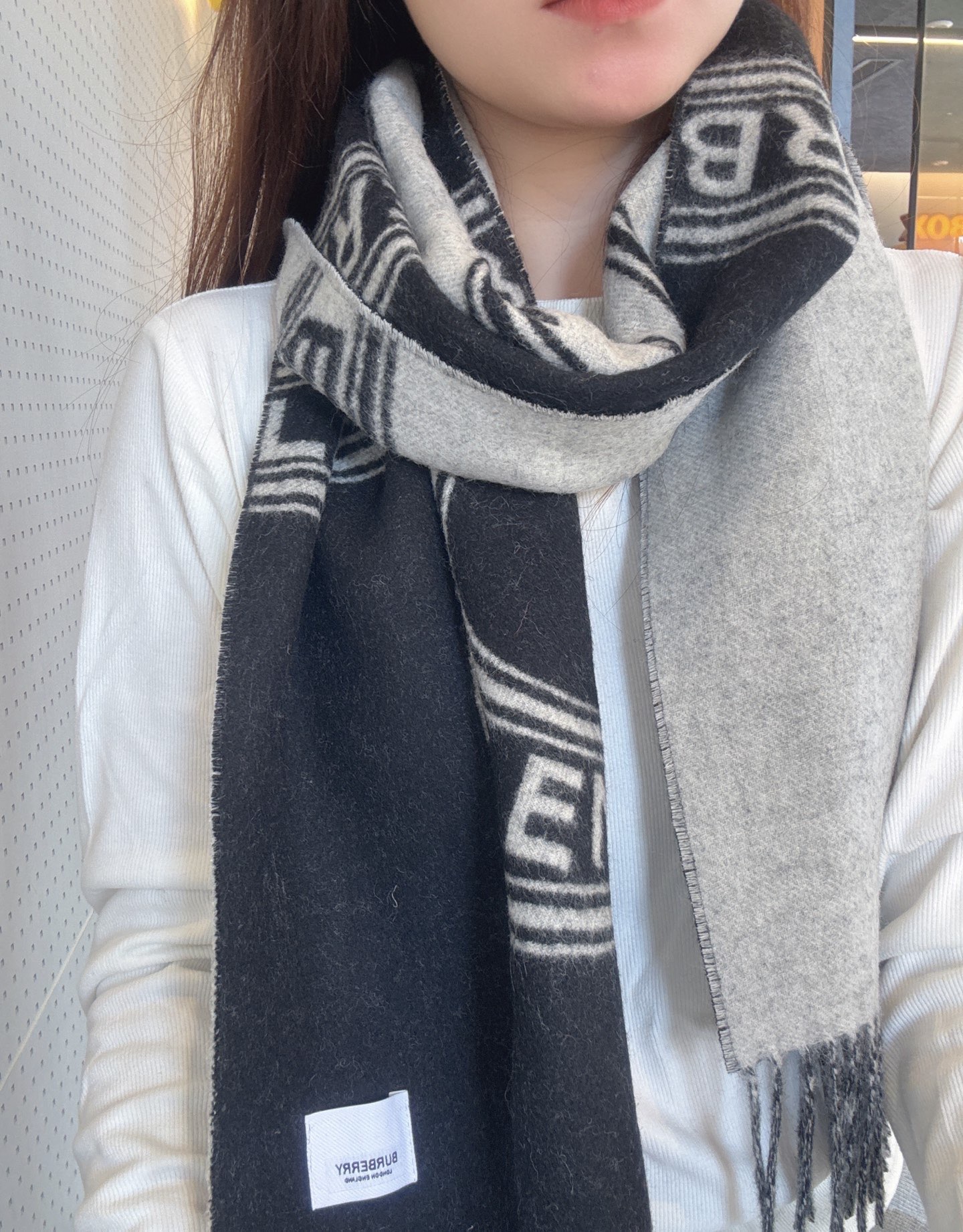 Burberry 新徽章