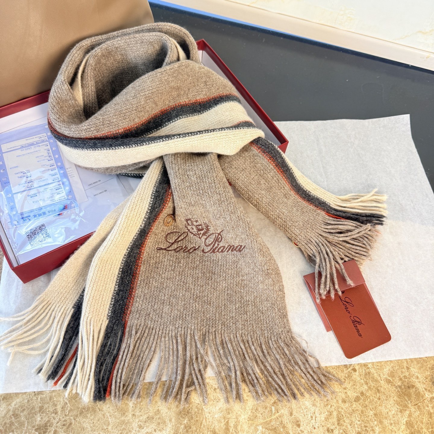 🆕Loro Piana · 诺悠翩雅秋冬新品羊绒针织围巾！出口尾单，客供顶级纱线！这款织法比较难，又很费