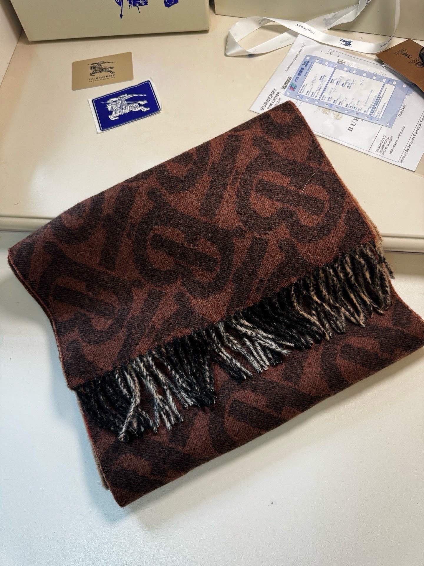 🆕❗️高版合股纱 · 法国的外贸订单 ❗️Bur经典款TB典藏款系列❗️提花精纺羊绒围巾，产自苏格兰工坊