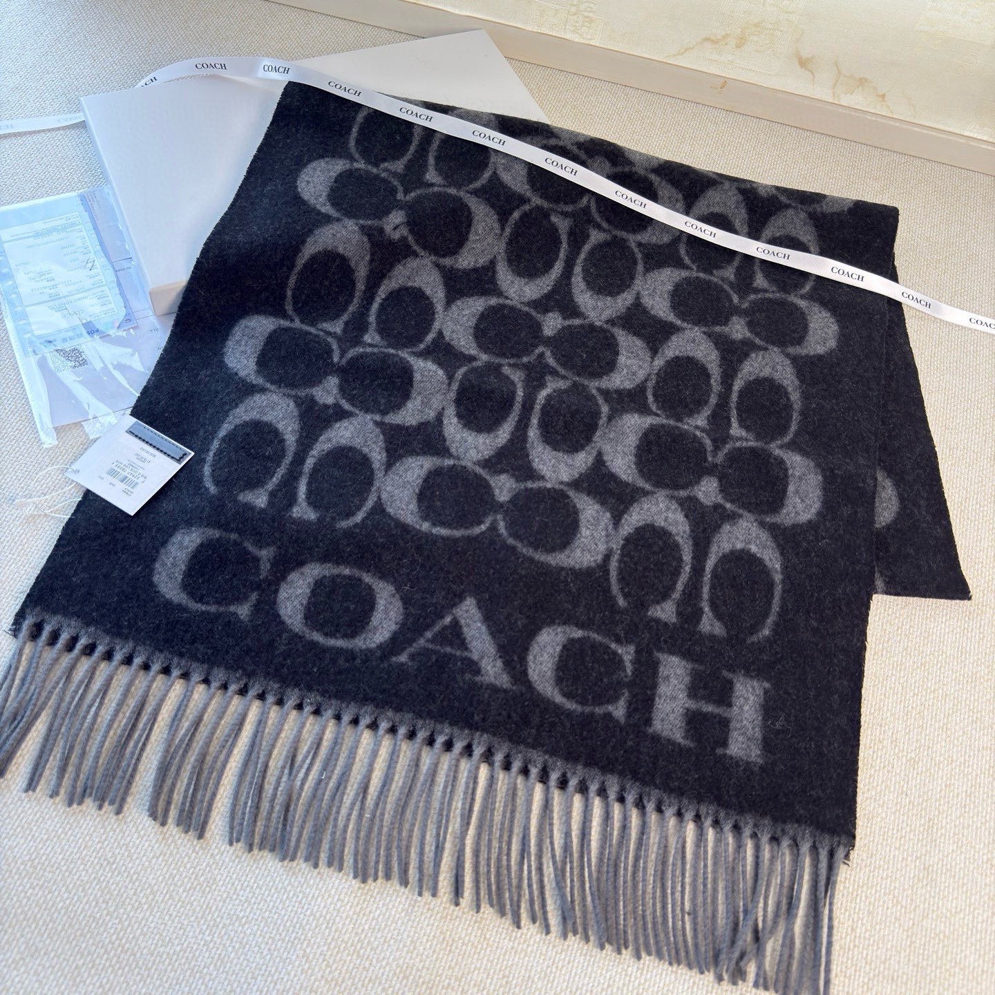 🆕【COCAH · 蔻驰经典标志大尺寸围巾】专柜都在抢货的节奏❗️【高端原版尾单全套辅料齐全】Coach