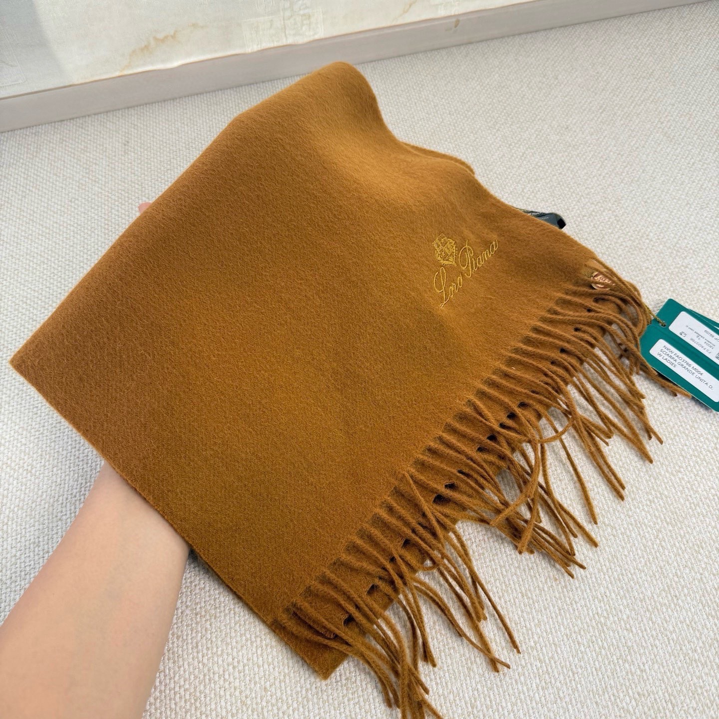 🆕Loro Piana · 诺悠翩雅秋冬新品❗️超级夯货 重磅来袭❗️【极品山羊绒小围巾】送人自留都太高