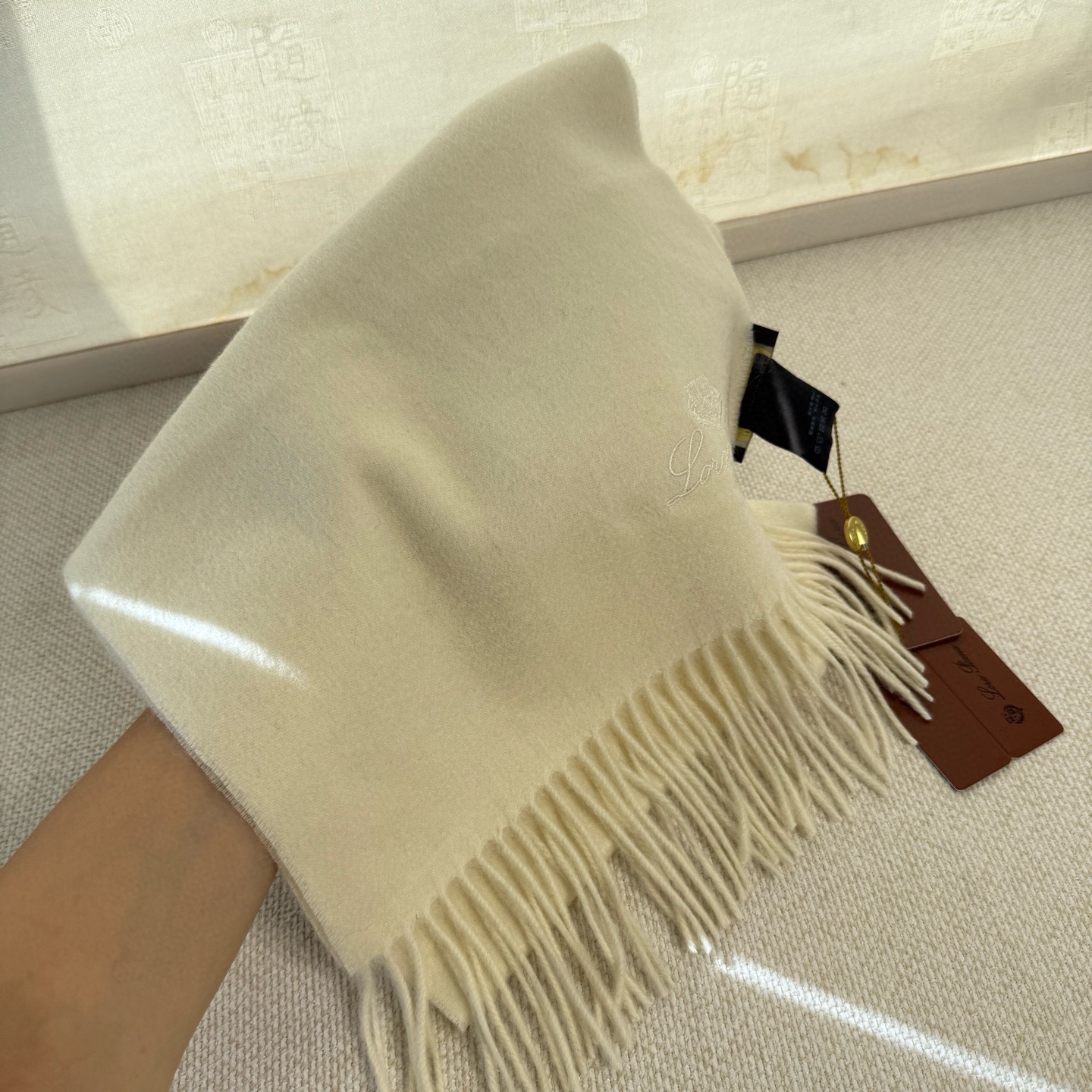 🆕Loro Piana · 诺悠翩雅秋冬新品❗️超级夯货 重磅来袭❗️【极品山羊绒小围巾】送人自留都太高