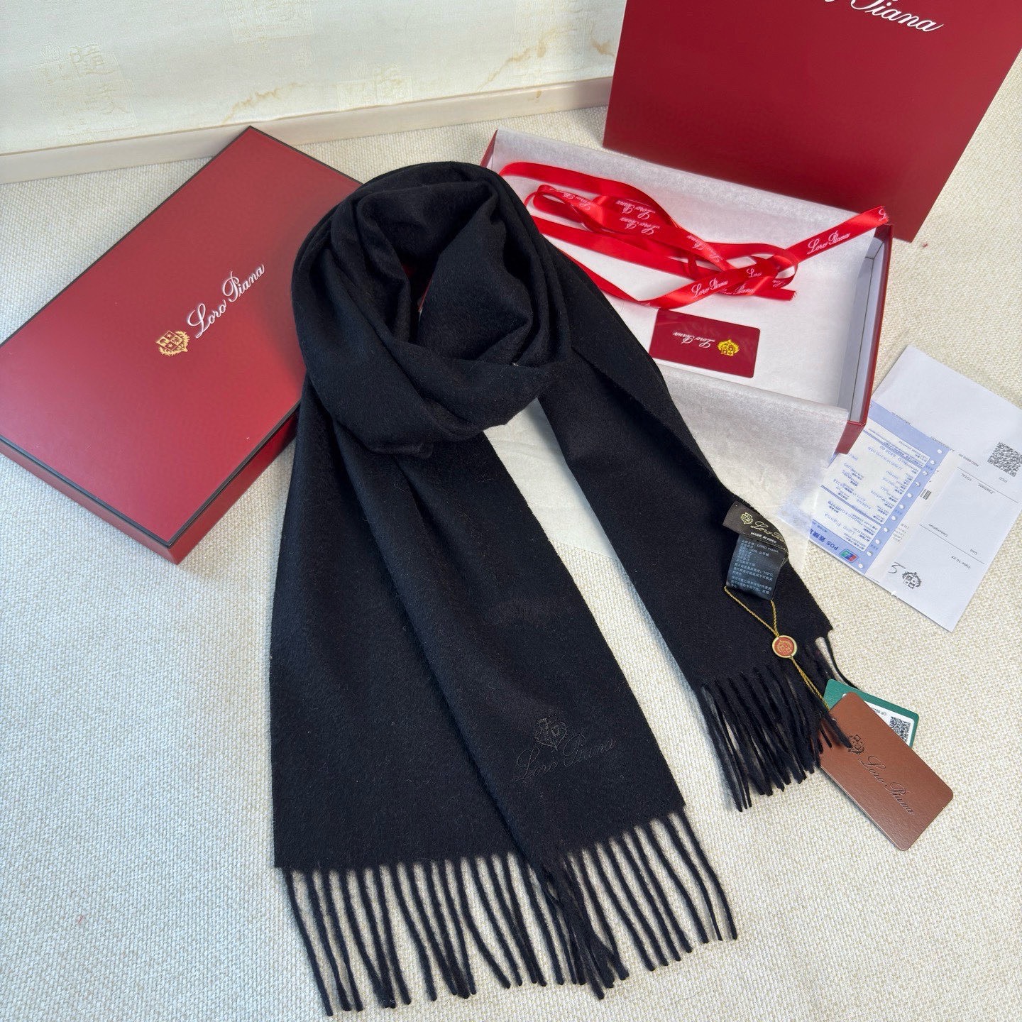 🆕Loro Piana · 诺悠翩雅秋冬新品❗️超级夯货 重磅来袭❗️【极品山羊绒小围巾】送人自留都太高