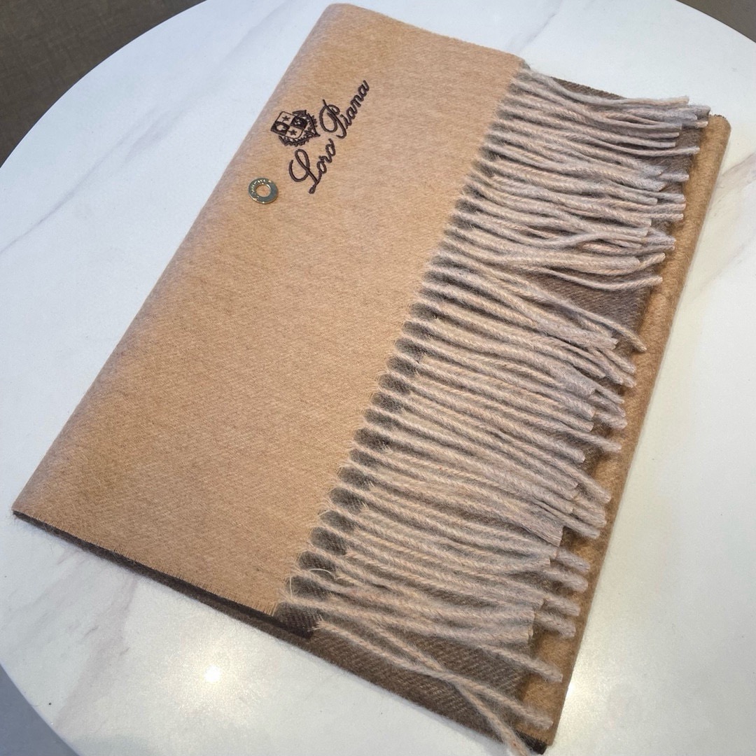🆕Loro Piana · 诺悠翩雅❗️【贸易公司尾单，极品山羊绒围巾披肩】送人自留都太高大上了😍重磅上