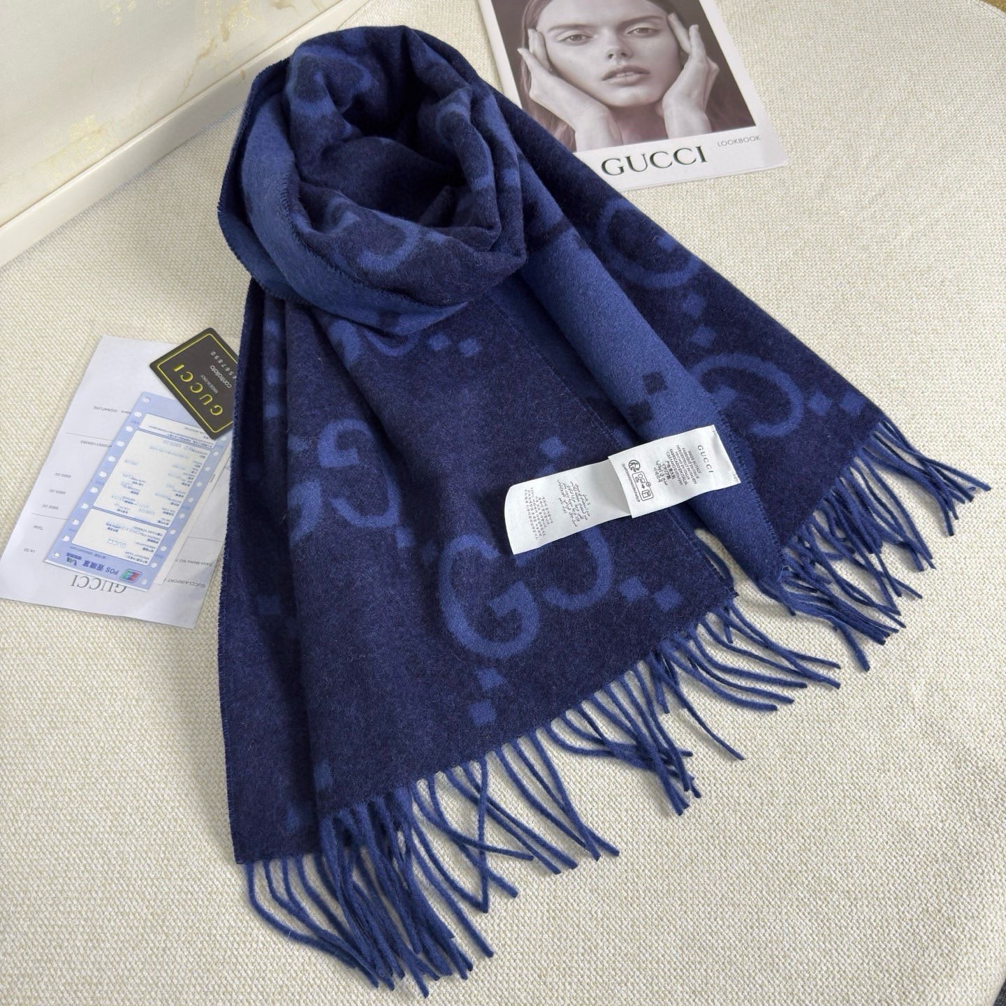 🆕Gucci大G双面羊绒围巾 Size：45*200cm 100%羊绒G家难得纯羊绒出品！超洋气大G提花