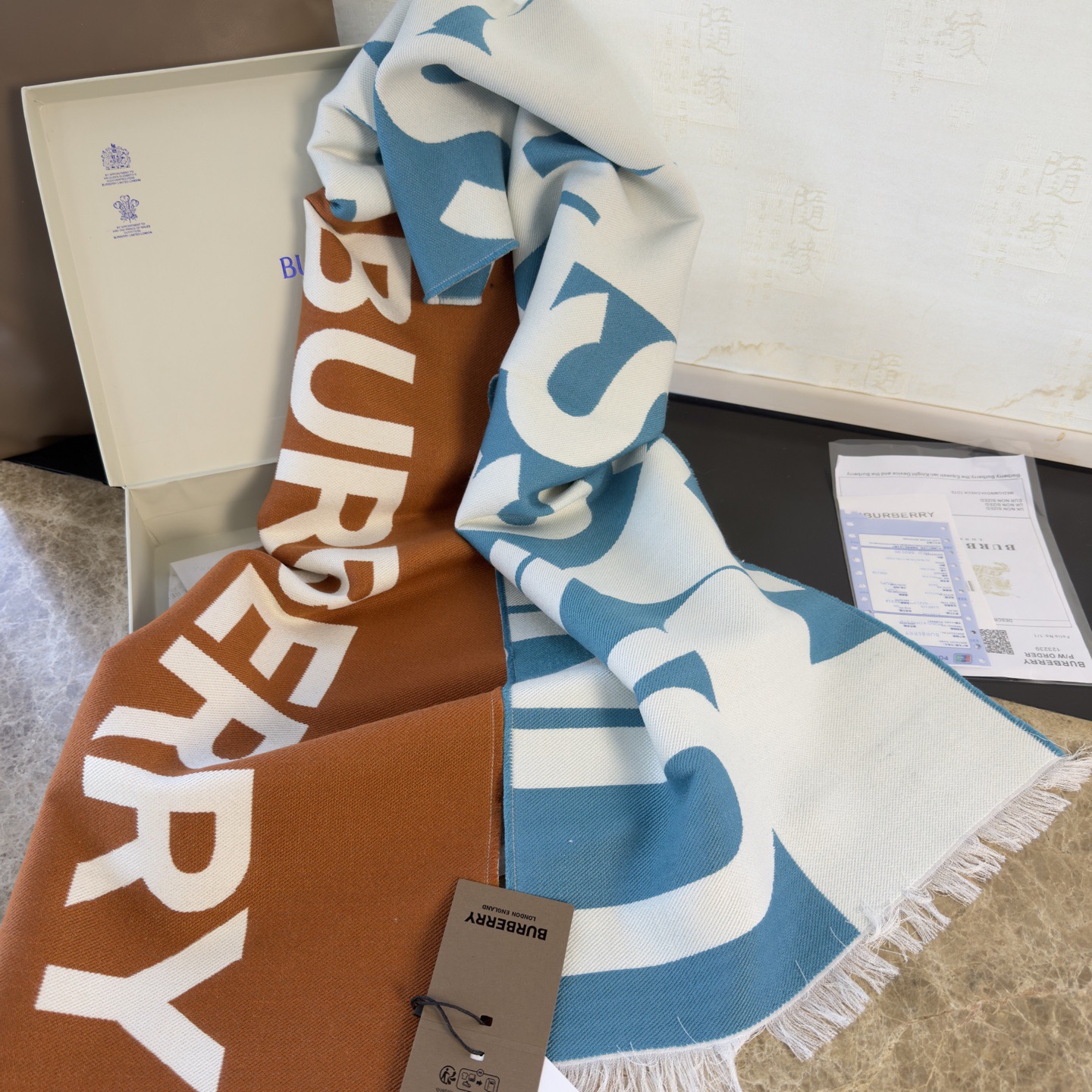 🆕Bur难得尾单，Qc盯了一个月才拿出来的重磅极品好货，国内专柜没上的款，牛气满满TB系列限量款❗️双面