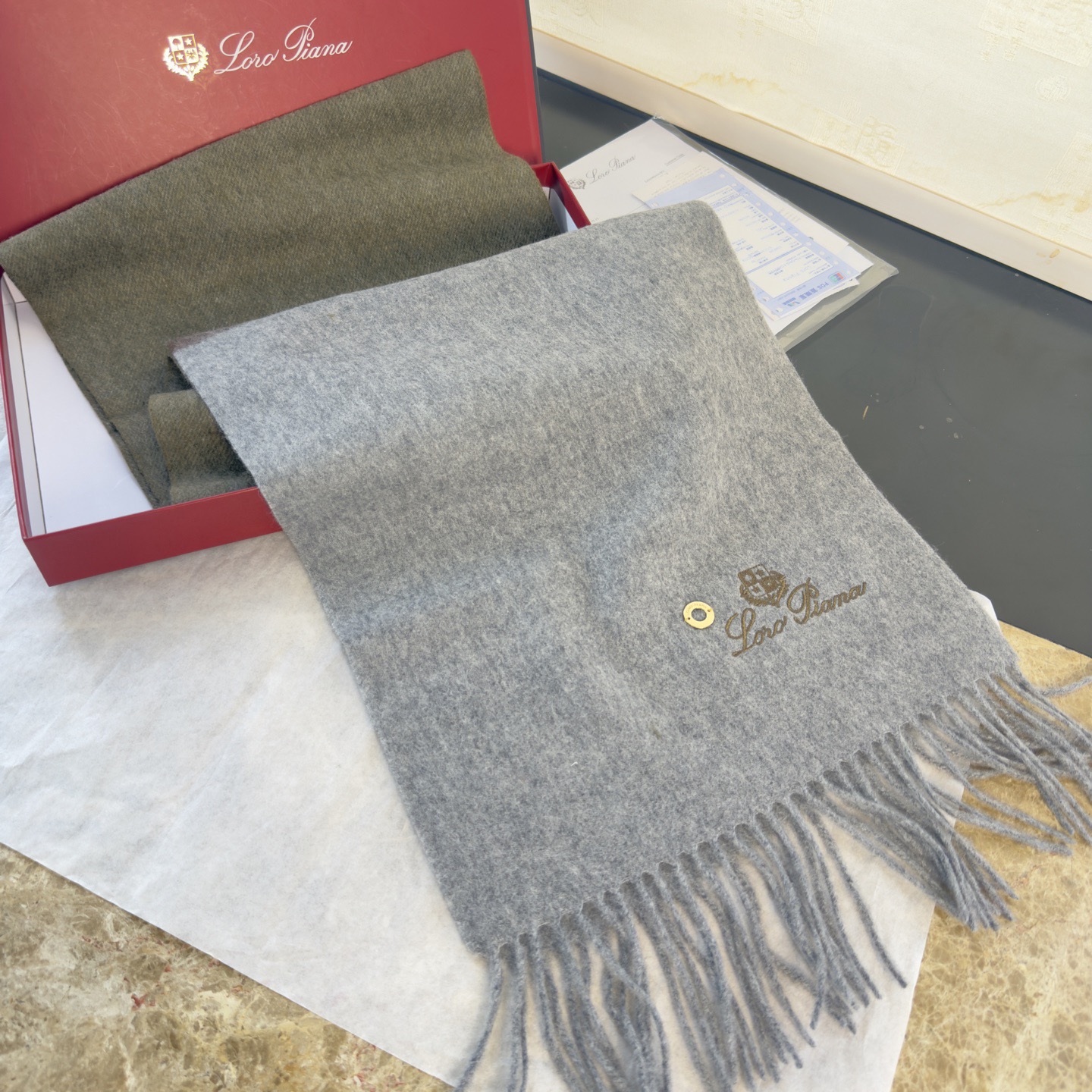 🆕Loro Piana · 诺悠翩雅❗️【贸易公司尾单，极品拼色小围巾】送人自留都太高大上了😍重磅上新，爆款爆款，出口意