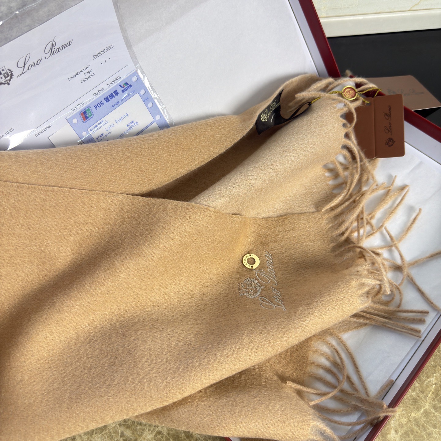 🆕Loro Piana · 诺悠翩雅【贸易公司尾单，极品双面山羊绒围巾披肩】送人自留都太高大上了😍重磅上新，爆款爆款，渠