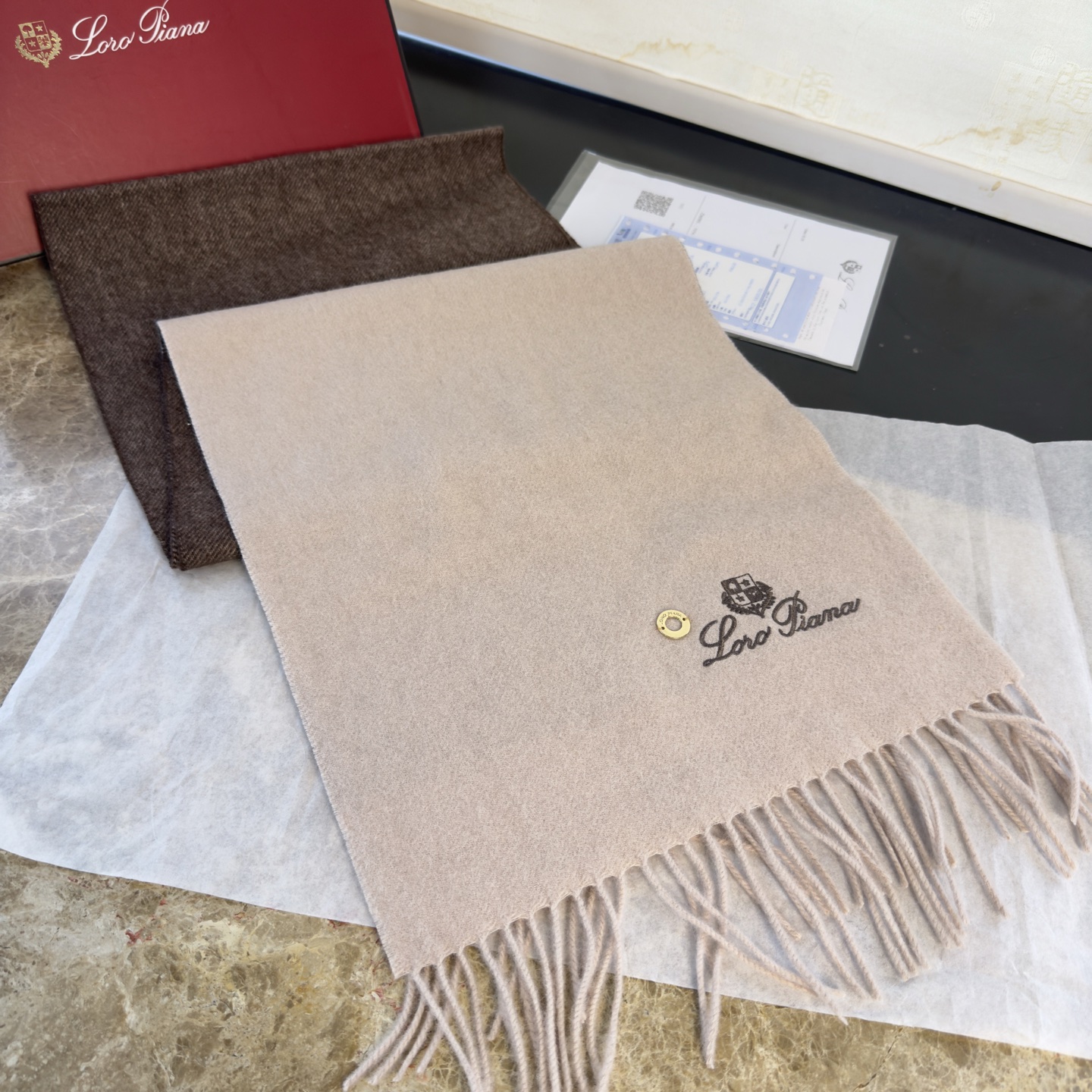 🆕Loro Piana · 诺悠翩雅❗️【贸易公司尾单，极品拼色小围巾】送人自留都太高大上了😍重磅上新，爆款爆款，出口意