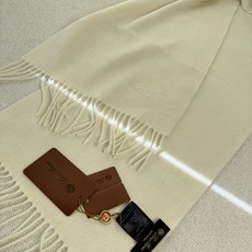 🆕Loro Piana · 诺悠翩雅秋冬新品❗️超级夯货 重磅来袭❗️【极品山羊绒小围巾】送人自留都太高大上了😍重磅上新 🆕Loro Piana · 诺悠翩雅秋冬新品❗️超级夯货 重磅来袭❗️【极品山羊绒小围巾】送人自留都太高大上了😍重磅上新
