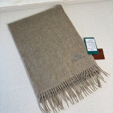 🆕Loro Piana · 诺悠翩雅秋冬新品❗️超级夯货 重磅来袭❗️【极品山羊绒小围巾】送人自留都太高大上了😍重磅上新 🆕Loro Piana · 诺悠翩雅秋冬新品❗️超级夯货 重磅来袭❗️【极品山羊绒小围巾】送人自留都太高大上了😍重磅上新