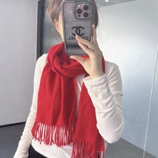 🆕Loro Piana · 诺悠翩雅秋冬新品❗️超级夯货 重磅来袭❗️【极品山羊绒小围巾】送人自留都太高大上了😍重磅上新 🆕Loro Piana · 诺悠翩雅秋冬新品❗️超级夯货 重磅来袭❗️【极品山羊绒小围巾】送人自留都太高大上了😍重磅上新