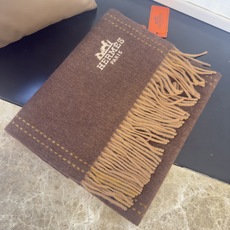 🆕 【▪Hermes · 爱马仕,大H难得一见的温柔配色,低调又不失优雅❗️】重点推荐❗️双面配色,新增今年特别流行的边 🆕 【▪Hermes · 爱马仕,大H难得一见的温柔配色,低调又不失优雅❗️】重点推荐❗️双面配色,新增今年特别流行的边