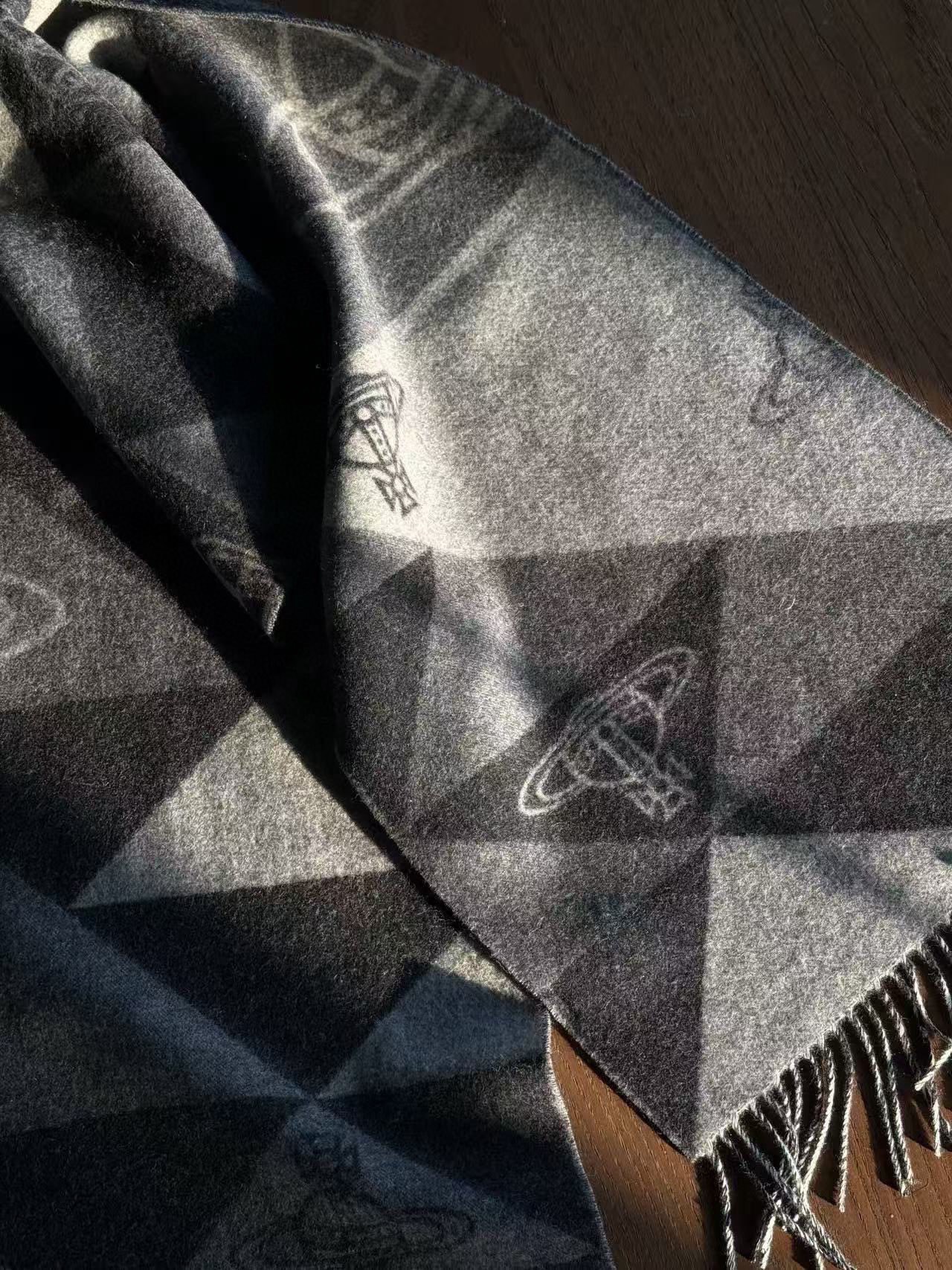 🆕𝐕𝐢𝐯𝐢𝐞𝐧𝐧𝐞 𝐖𝐞𝐬𝐭𝐰𝐨𝐨𝐝🪐顶级品质英国朋克教母“西太后”最爱的土星❗❗从精神上，Vivenne Westwo