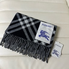 🆕Burberry新款苏格兰格纹羊绒围巾,继全智贤带火的格纹款围巾之后,Bur又一款力作上市,Burberry新款流苏格 🆕Burberry新款苏格兰格纹羊绒围巾,继全智贤带火的格纹款围巾之后,Bur又一款力作上市,Burberry新款流苏格