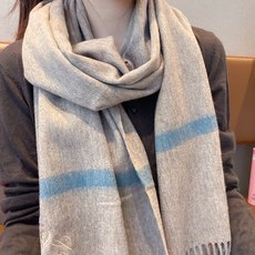 🆕Loro Piana · 诺悠翩雅❗️【贸易公司尾单,极品山羊绒围巾披肩】送人自留都太高大上了😍重磅上新,爆款爆款,渠 🆕Loro Piana · 诺悠翩雅❗️【贸易公司尾单,极品山羊绒围巾披肩】送人自留都太高大上了😍重磅上新,爆款爆款,渠