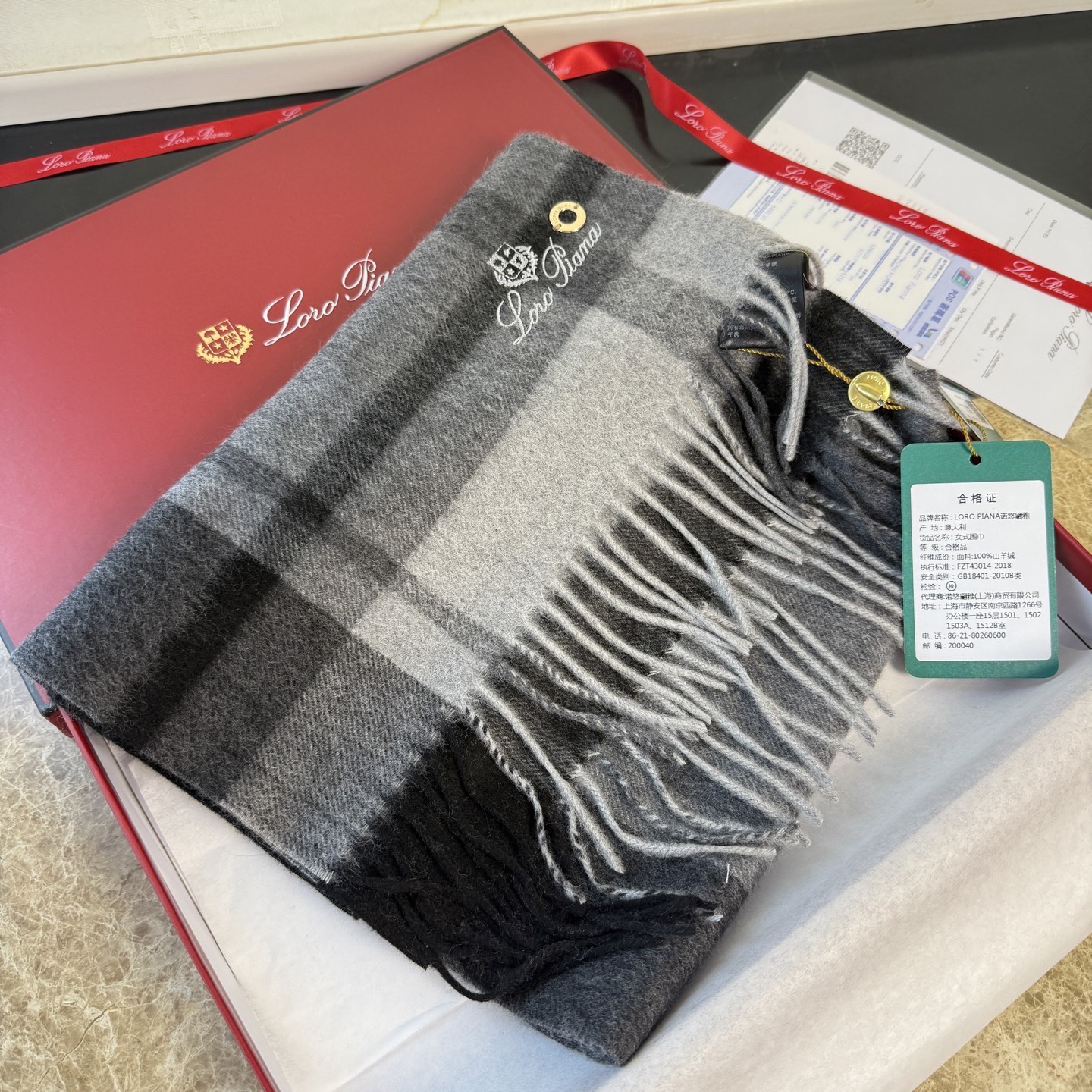 🆕Loro Piana · 诺悠翩雅秋冬新品❗️【极品山羊绒水波纹格纹围巾】送人自留都太高大上了😍重磅上新，爆款爆款，渠