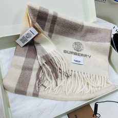 🆕Burberry · 巴宝莉新款重磅水波纹羊绒围巾‼️今年我们的男款真的是高端Level,重磅极品‼️妥妥的家属福利👍 🆕Burberry · 巴宝莉新款重磅水波纹羊绒围巾‼️今年我们的男款真的是高端Level,重磅极品‼️妥妥的家属福利👍