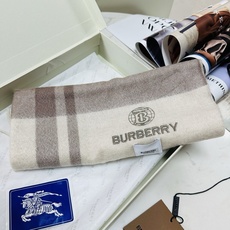 🆕Burberry · 巴宝莉新款重磅水波纹羊绒围巾‼️今年我们的男款真的是高端Level,重磅极品‼️妥妥的家属福利👍 🆕Burberry · 巴宝莉新款重磅水波纹羊绒围巾‼️今年我们的男款真的是高端Level,重磅极品‼️妥妥的家属福利👍