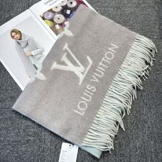 🆕Louis Vuitton · REYKJAVIK GRADIENT渐变羊绒围巾❗️【全品相订单,每个颜色都对应官网型 🆕Louis Vuitton · REYKJAVIK GRADIENT渐变羊绒围巾❗️【全品相订单,每个颜色都对应官网型