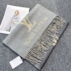 🆕Louis Vuitton · REYKJAVIK GRADIENT渐变羊绒围巾❗️【全品相订单,每个颜色都对应官网型 🆕Louis Vuitton · REYKJAVIK GRADIENT渐变羊绒围巾❗️【全品相订单,每个颜色都对应官网型