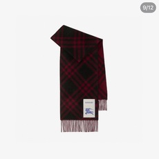 🆕Burberry新款苏格兰格纹羊绒围巾,继全智贤带火的格纹款围巾之后,Bur又一款力作上市,Burberry新款流苏格 🆕Burberry新款苏格兰格纹羊绒围巾,继全智贤带火的格纹款围巾之后,Bur又一款力作上市,Burberry新款流苏格