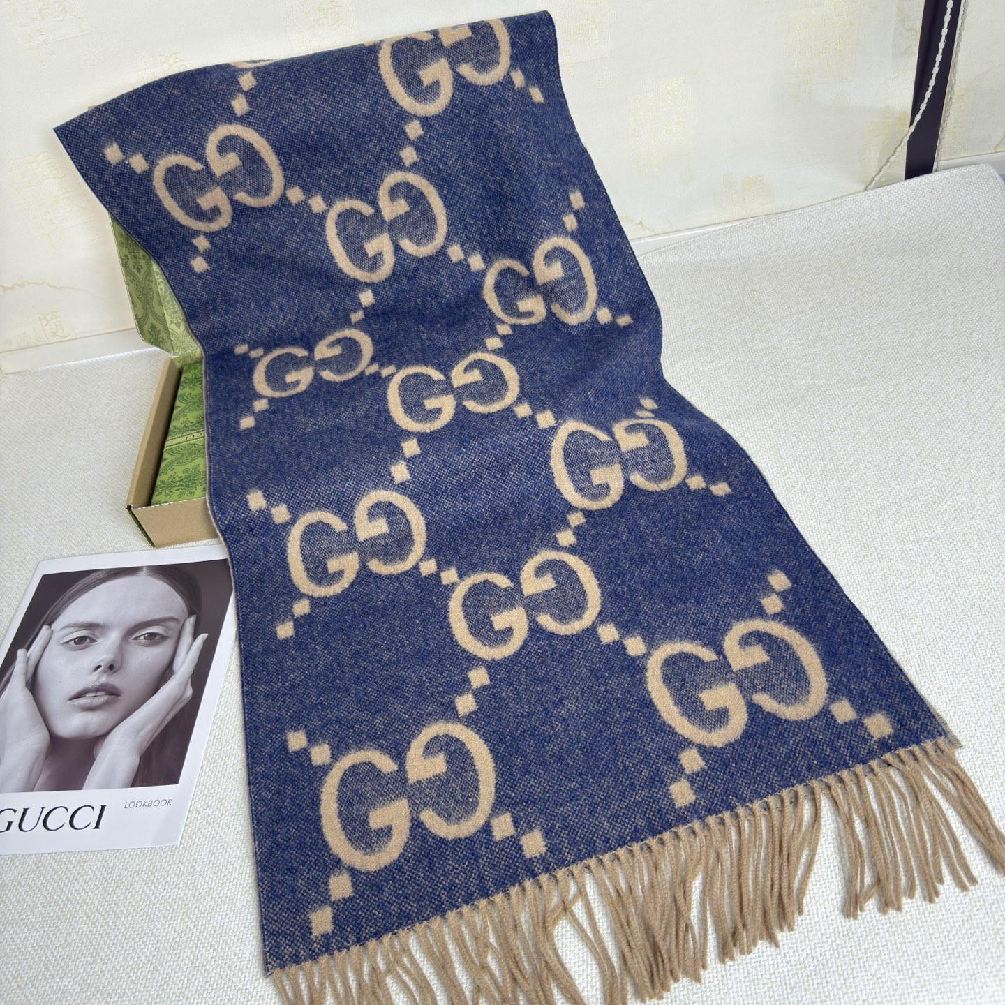 🆕Gucci大G双面羊绒围巾  Size：45*200cm   100%羊绒 G家难得纯羊绒出品！超洋气大G提花、两面配