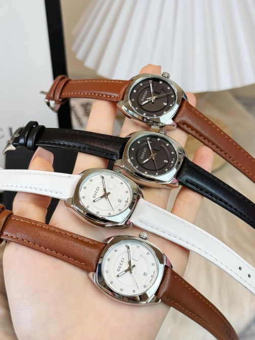 Elegant Women's Watch with Leather Strap - Classic Timepiece for Every Occasion 1 Elegant Women's Watch with Leather Strap - Classic Timepiece for Every Occasion
